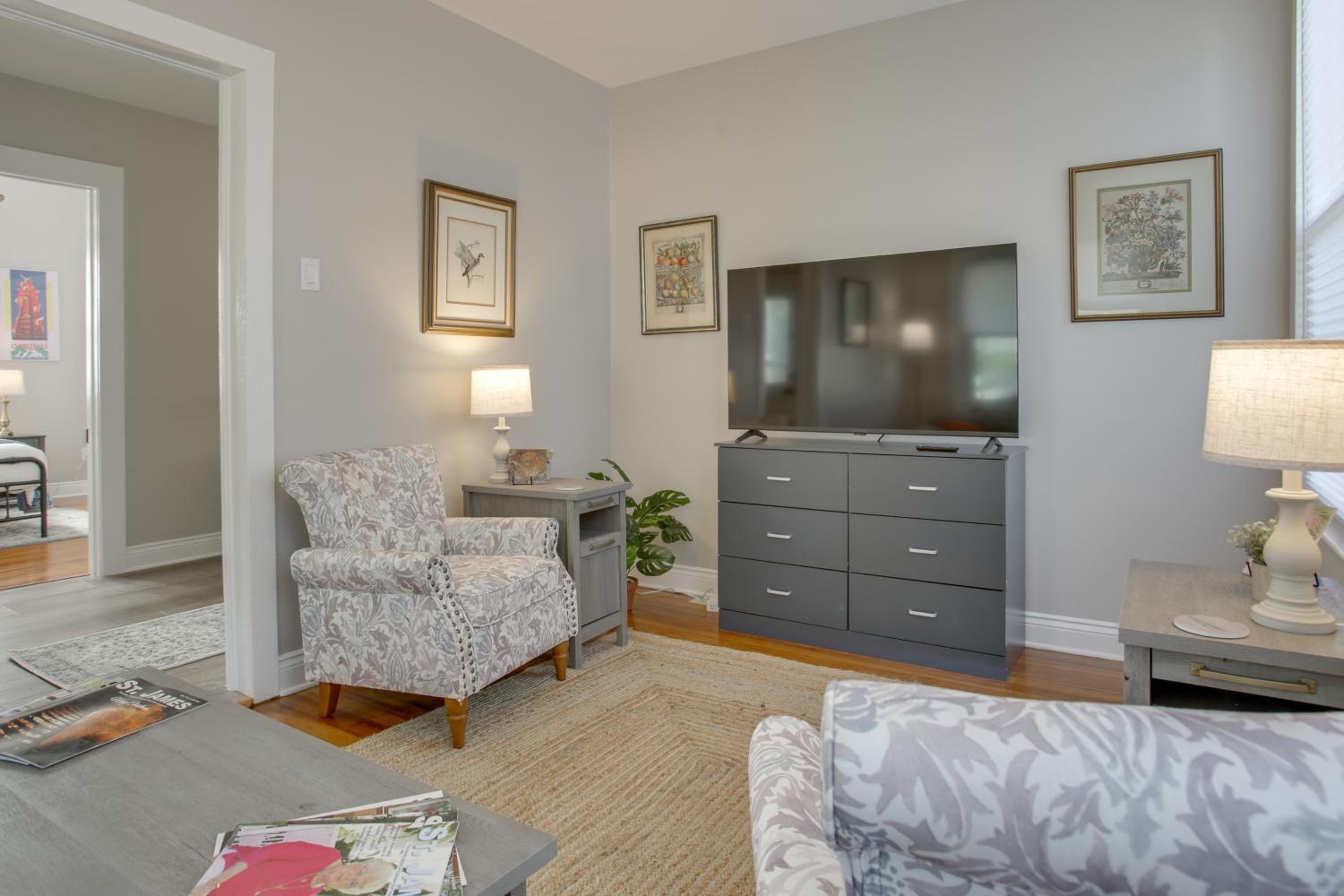 Cajun Country Getaway! Historic Lutcher Bungalow