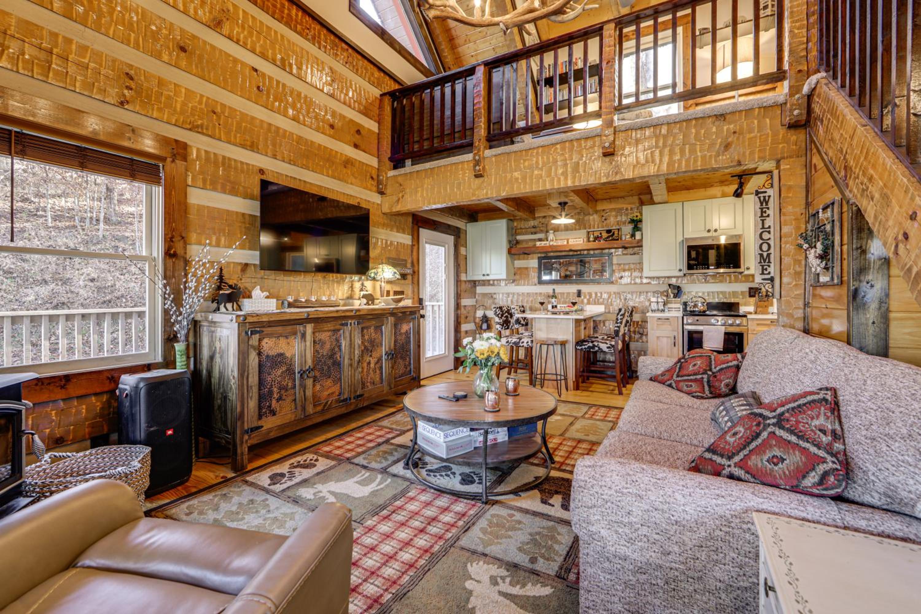 Hot Tub Haven! Mtn-View Home 13 Mi to Bryson City!