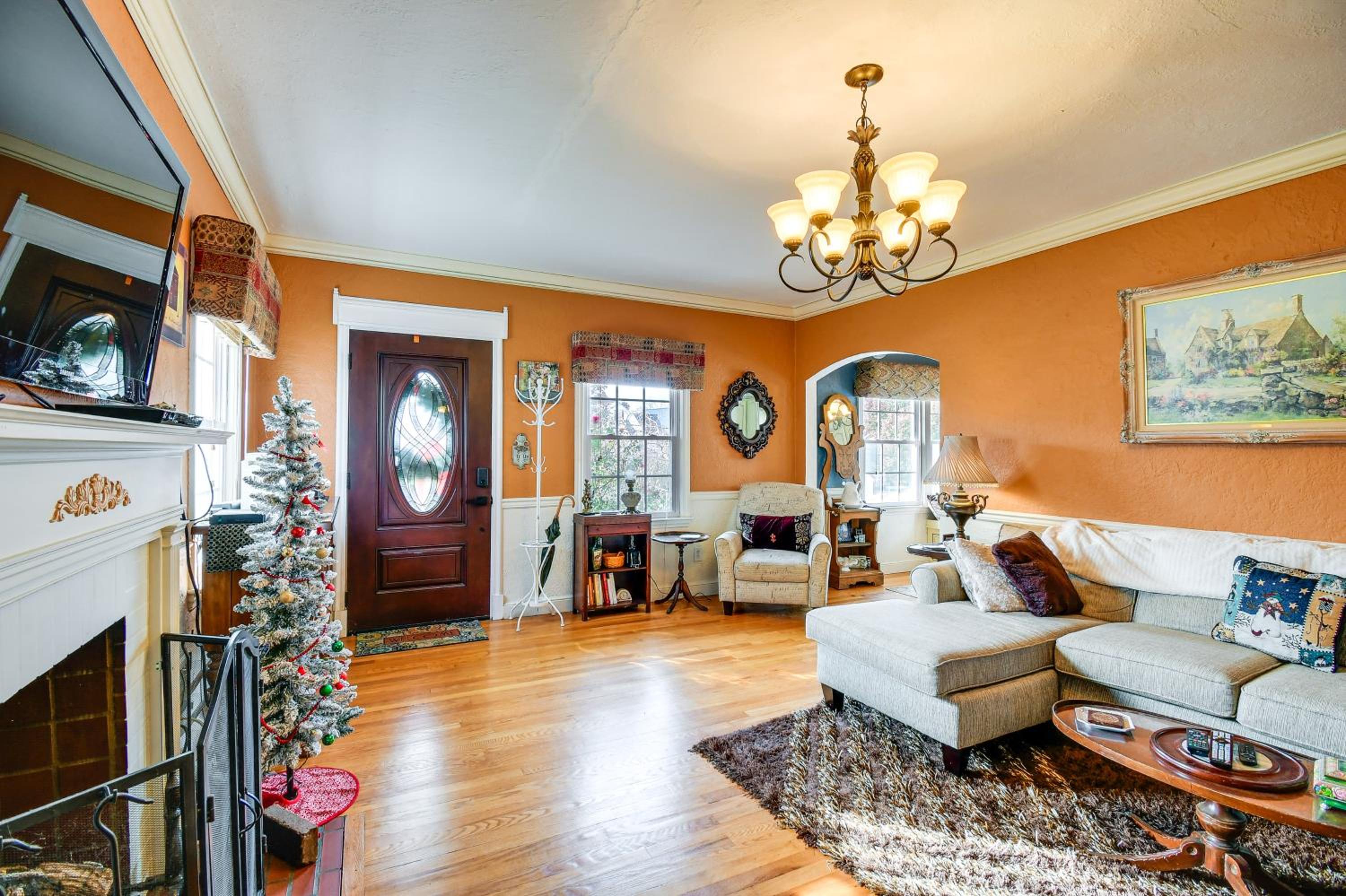Monthly Stay Special! Cozy Cottage in Huntington