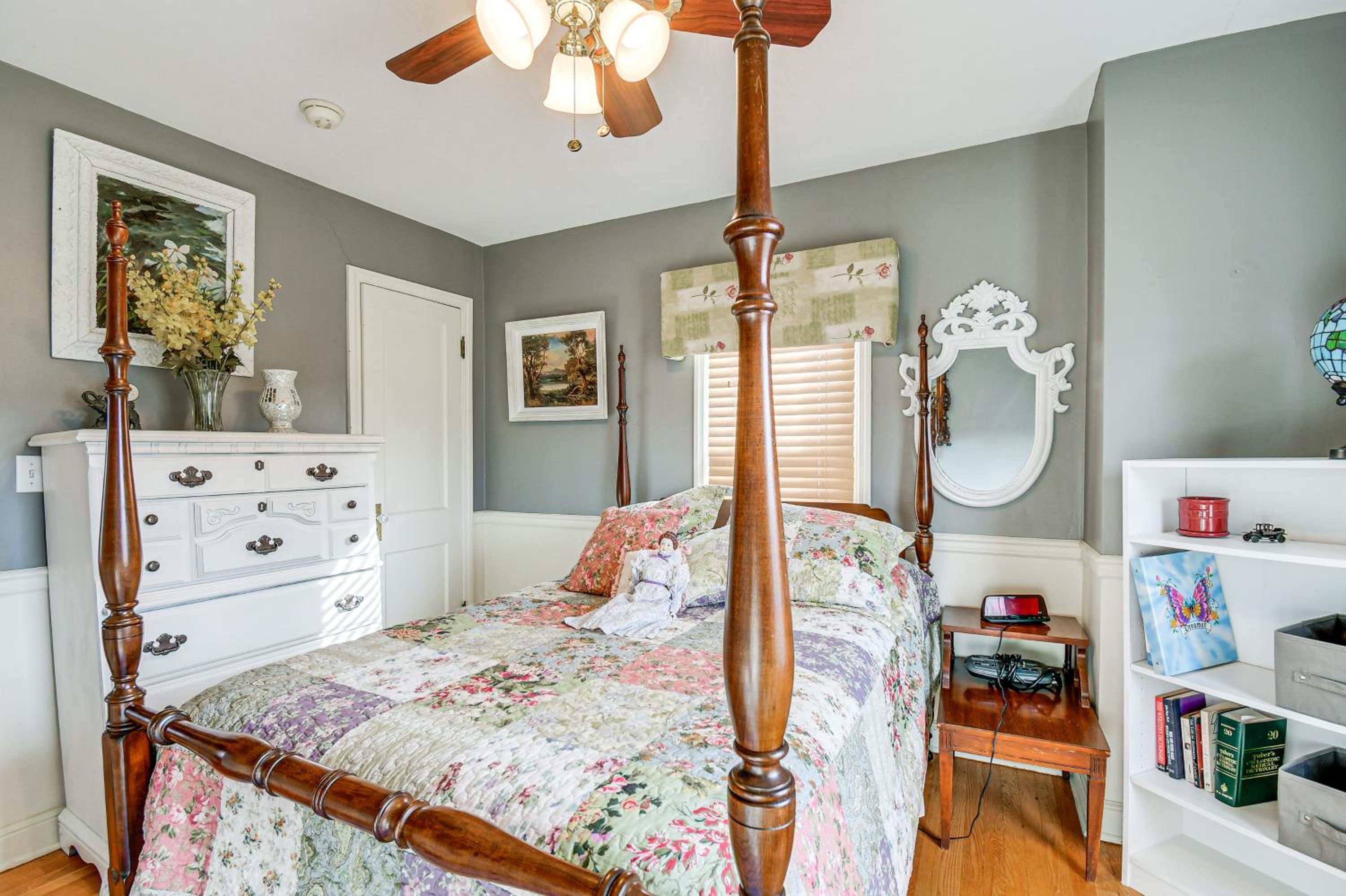 Monthly Stay Special! Cozy Cottage in Huntington