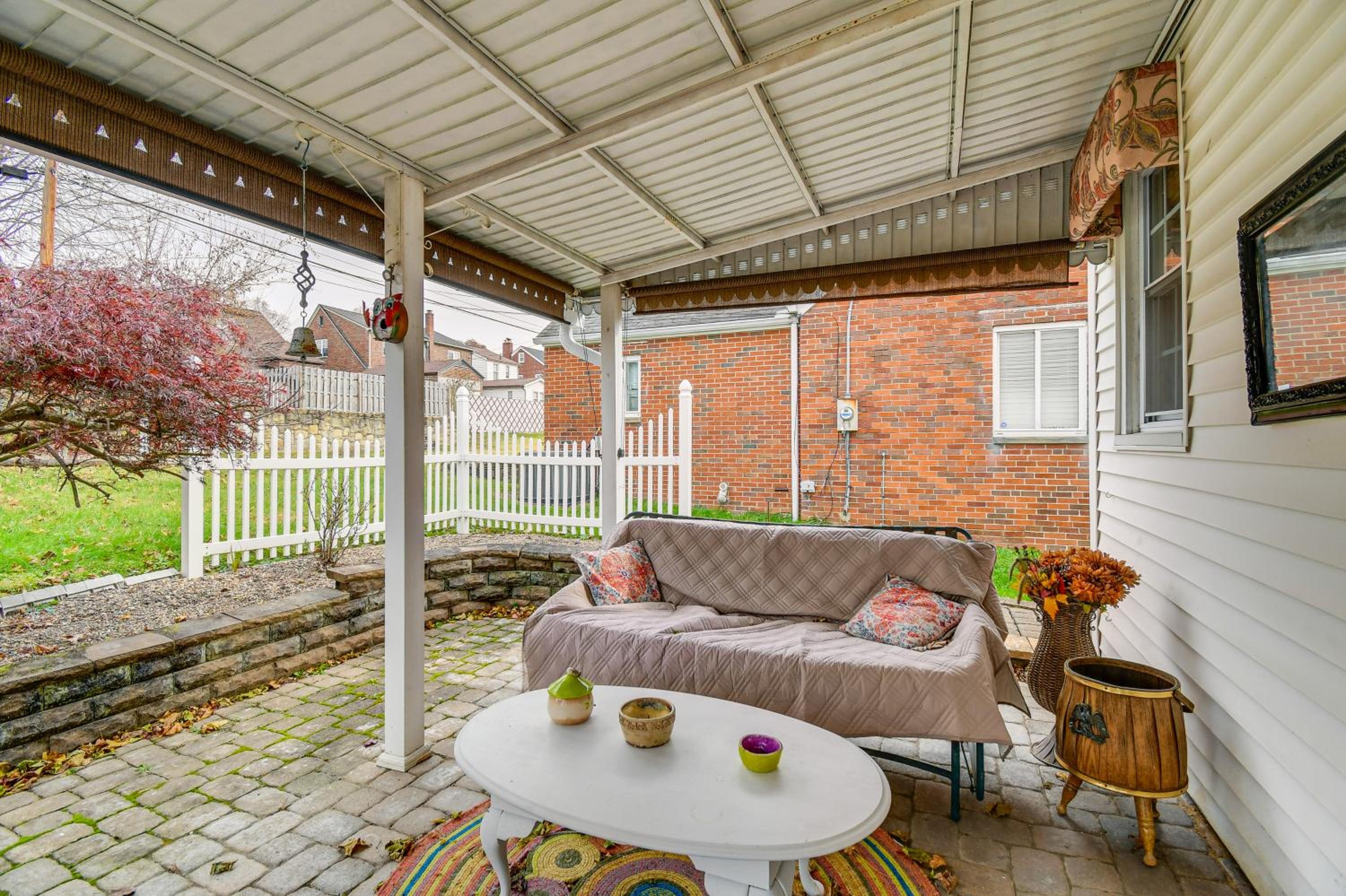 Monthly Stay Special! Cozy Cottage in Huntington