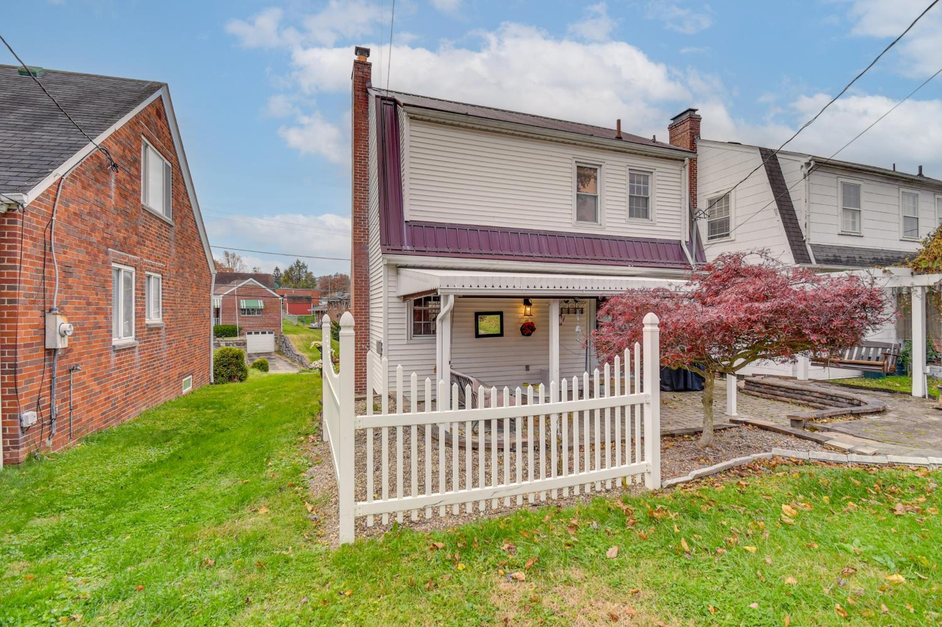 Monthly Stay Special! Cozy Cottage in Huntington