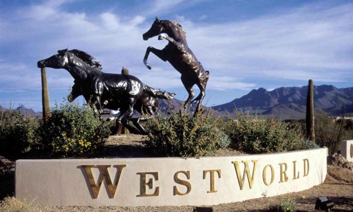 Ultimate Golfer's Paradise in Scottsdale!