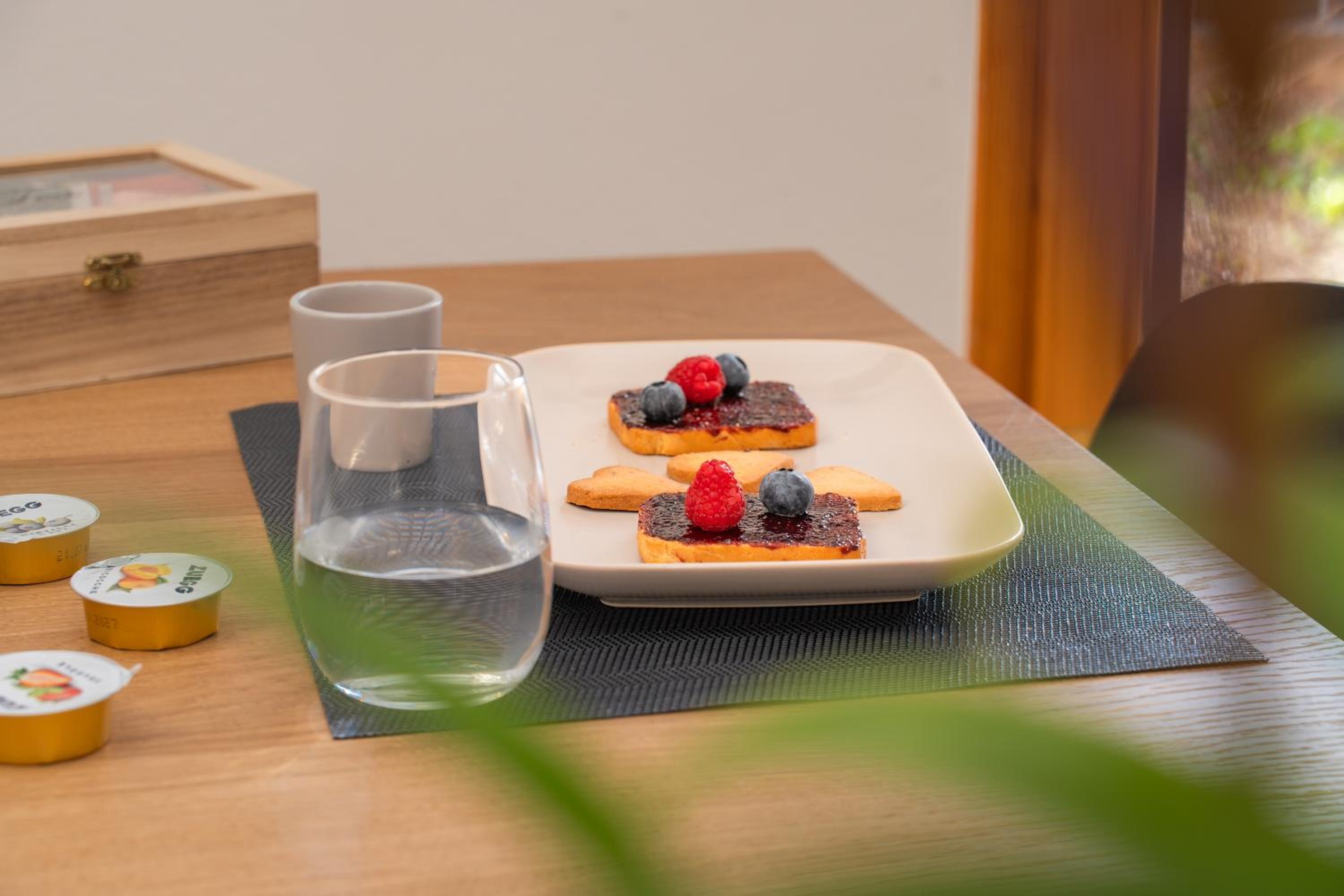 MH Luxury Apartments