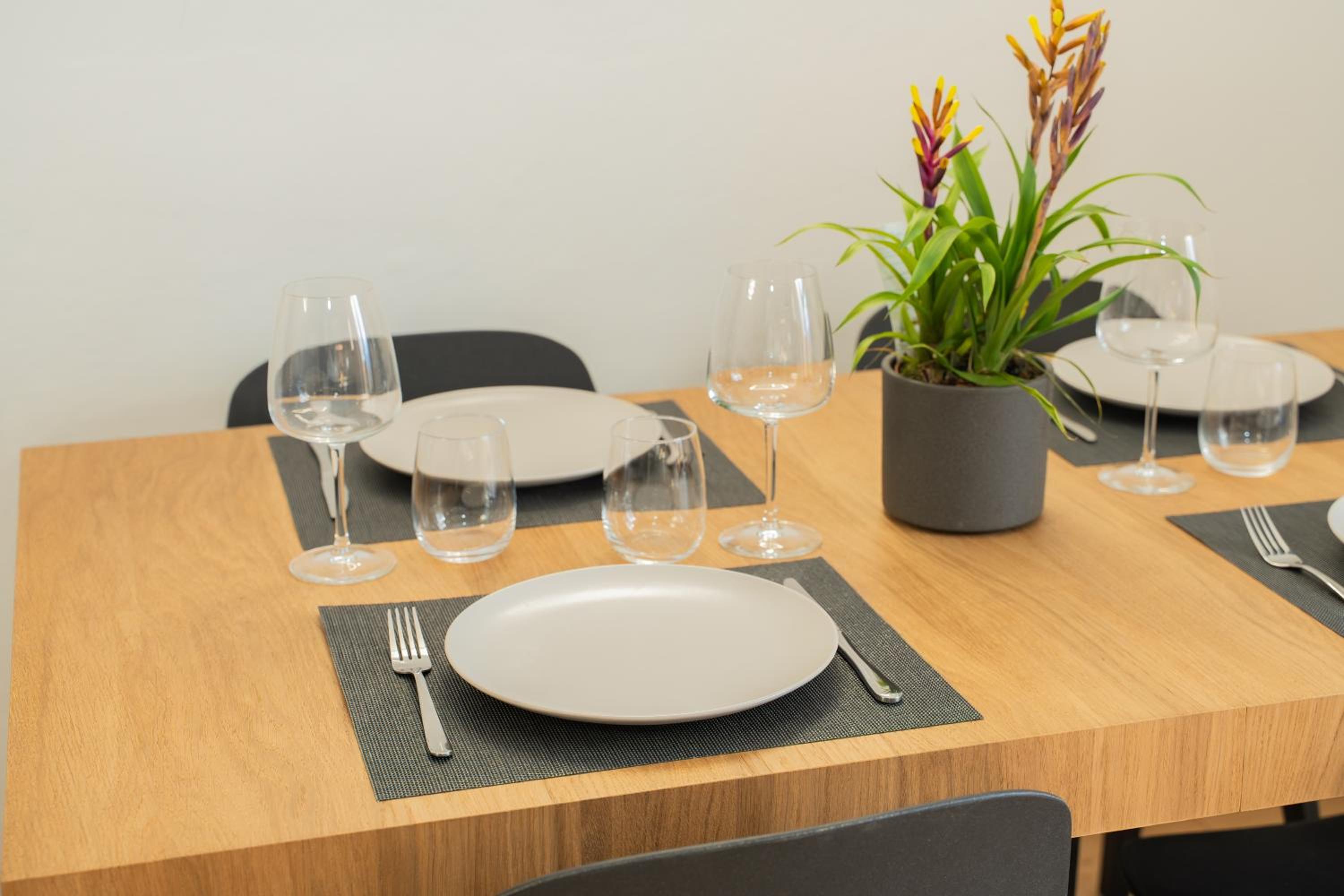 MH Luxury Apartments