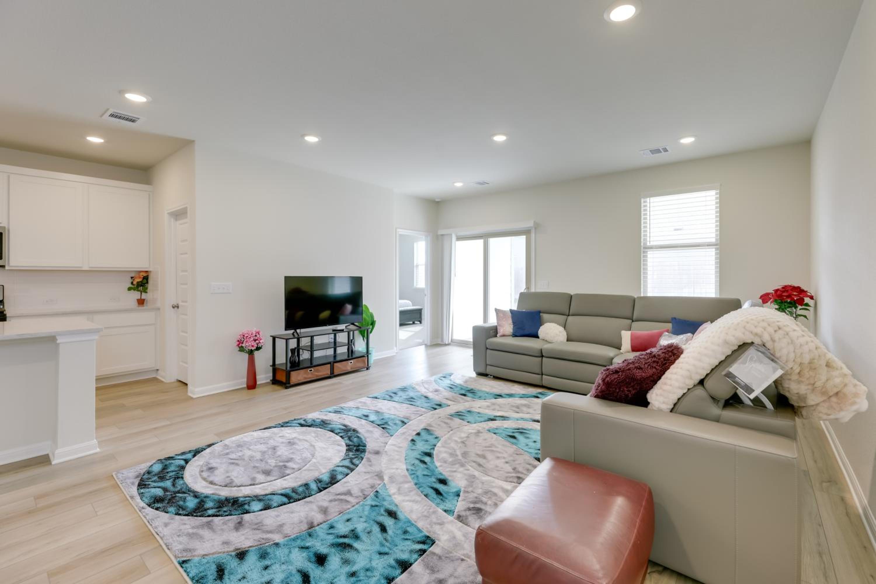 Buda Business-Ready House Office, Home Gym and Yard