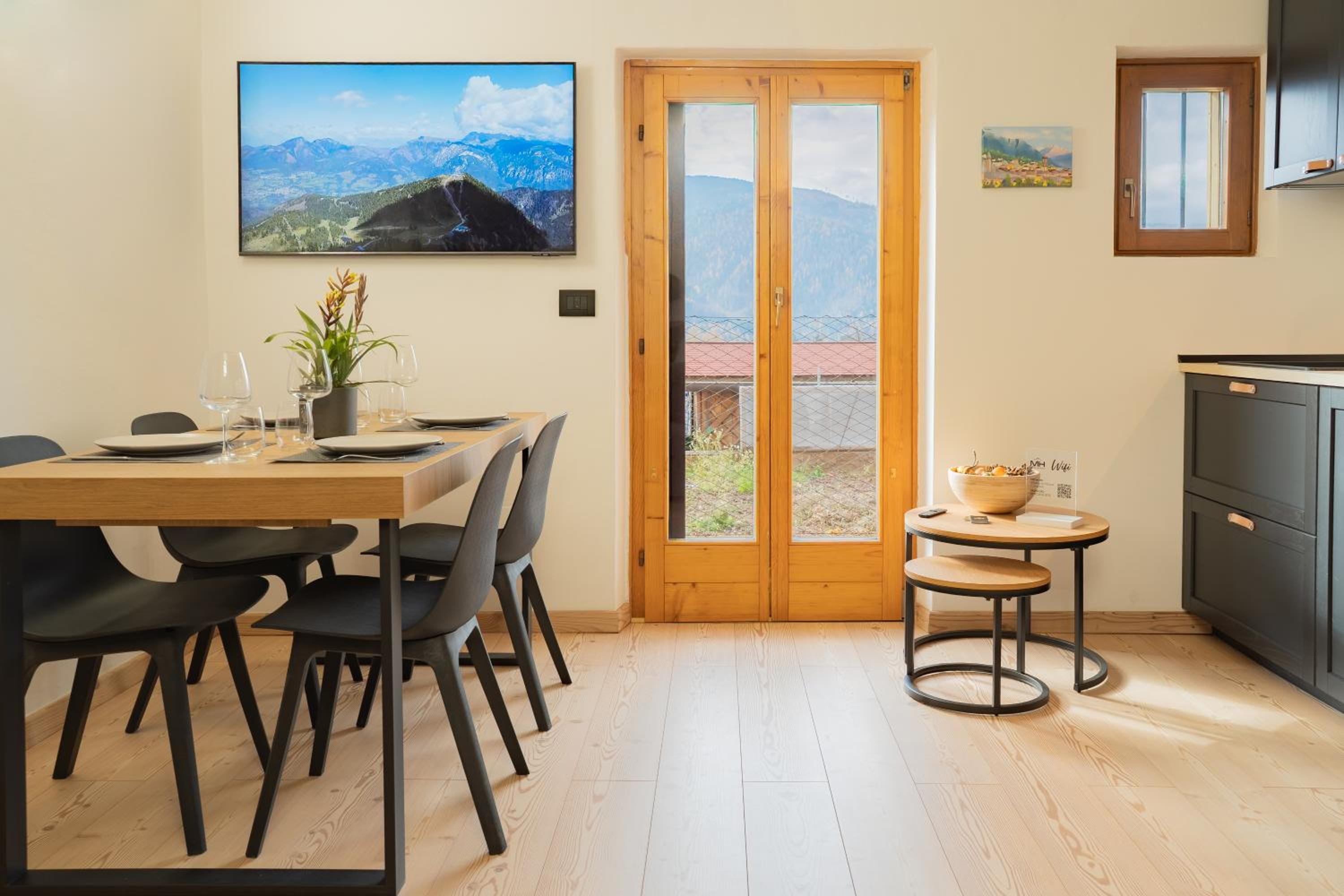 MH Luxury Apartments