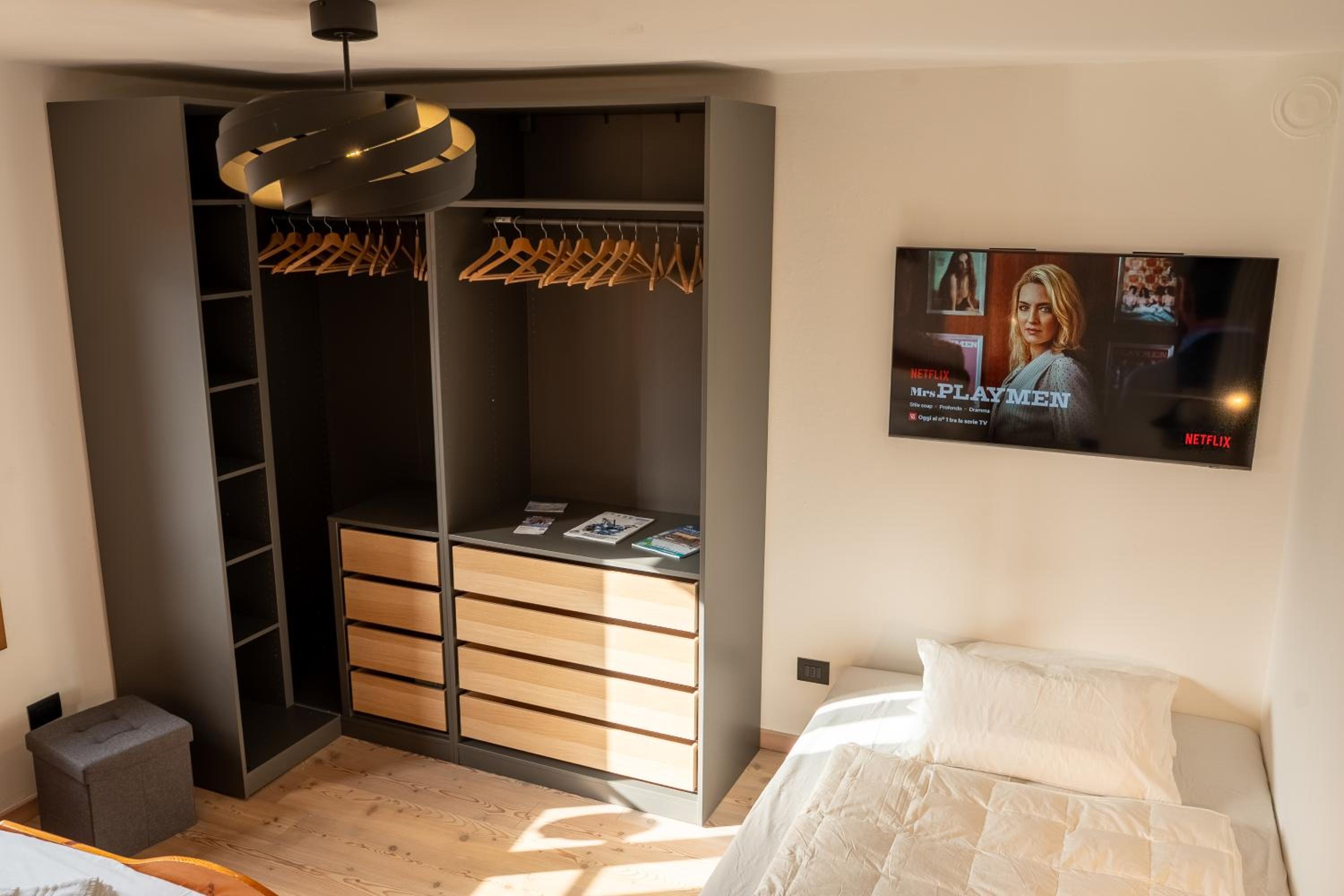 MH Luxury Apartments