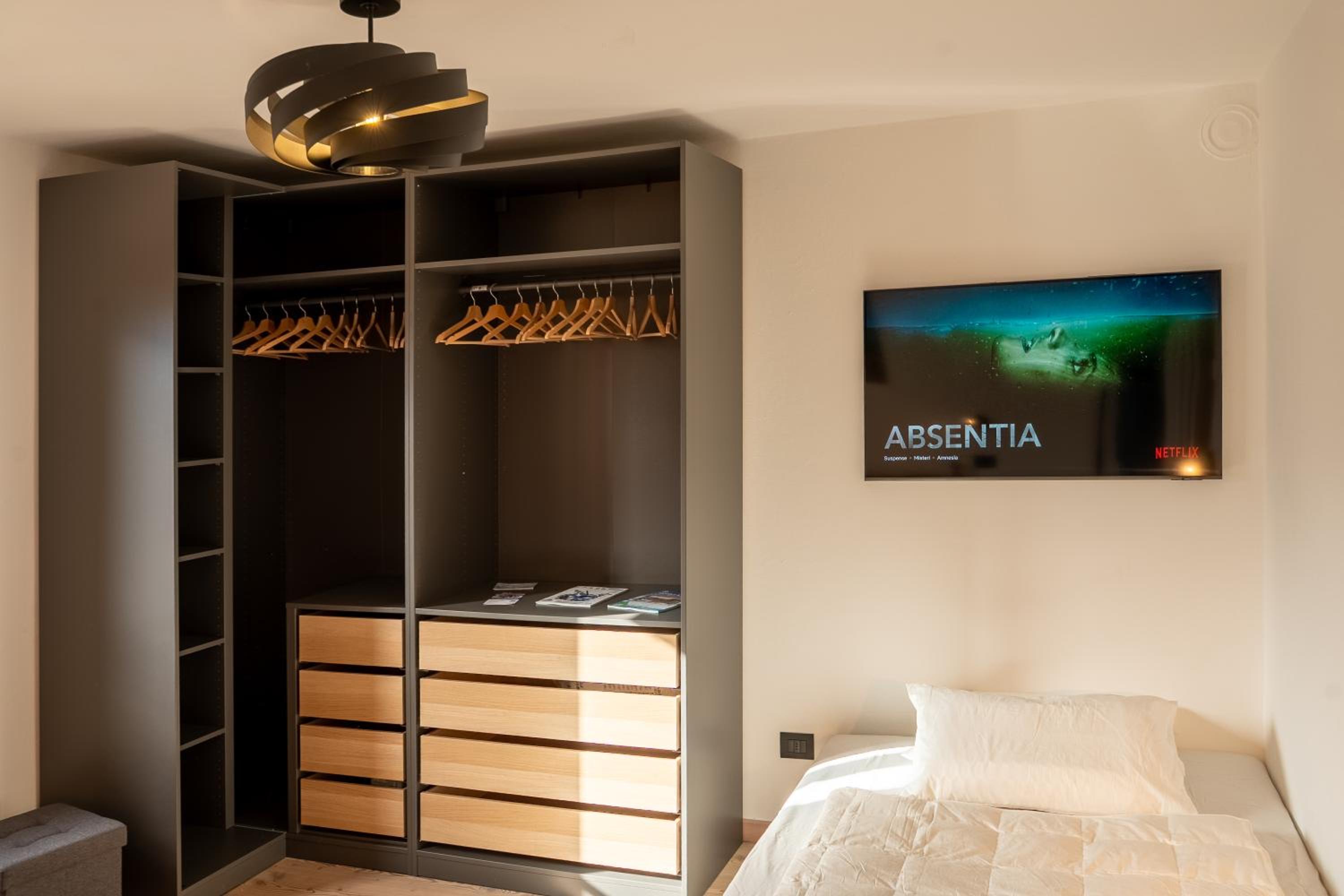 MH Luxury Apartments