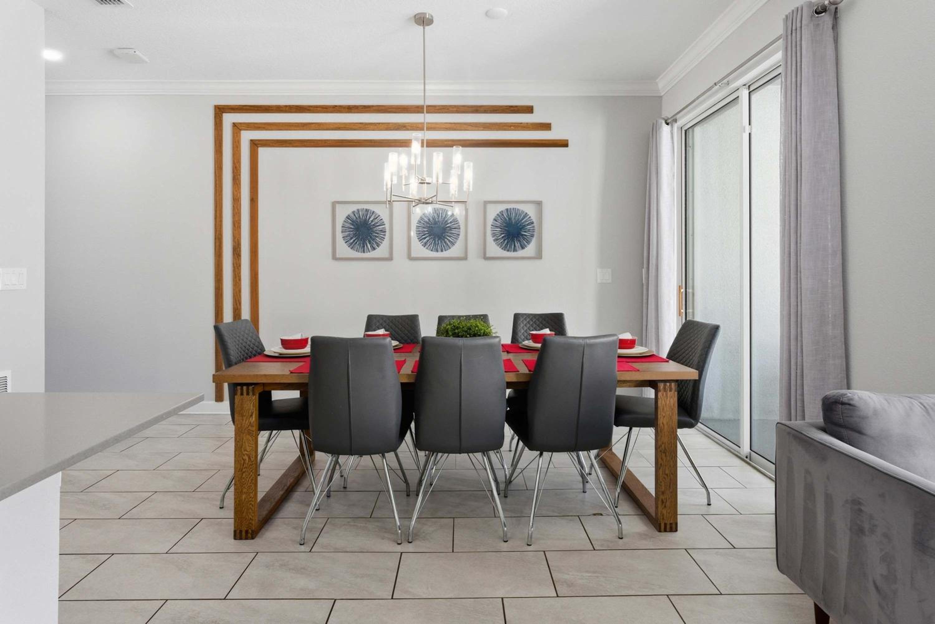 1112 Luxurious Champions Gate Family Townhouse with Private Pool & Theme Park Access
