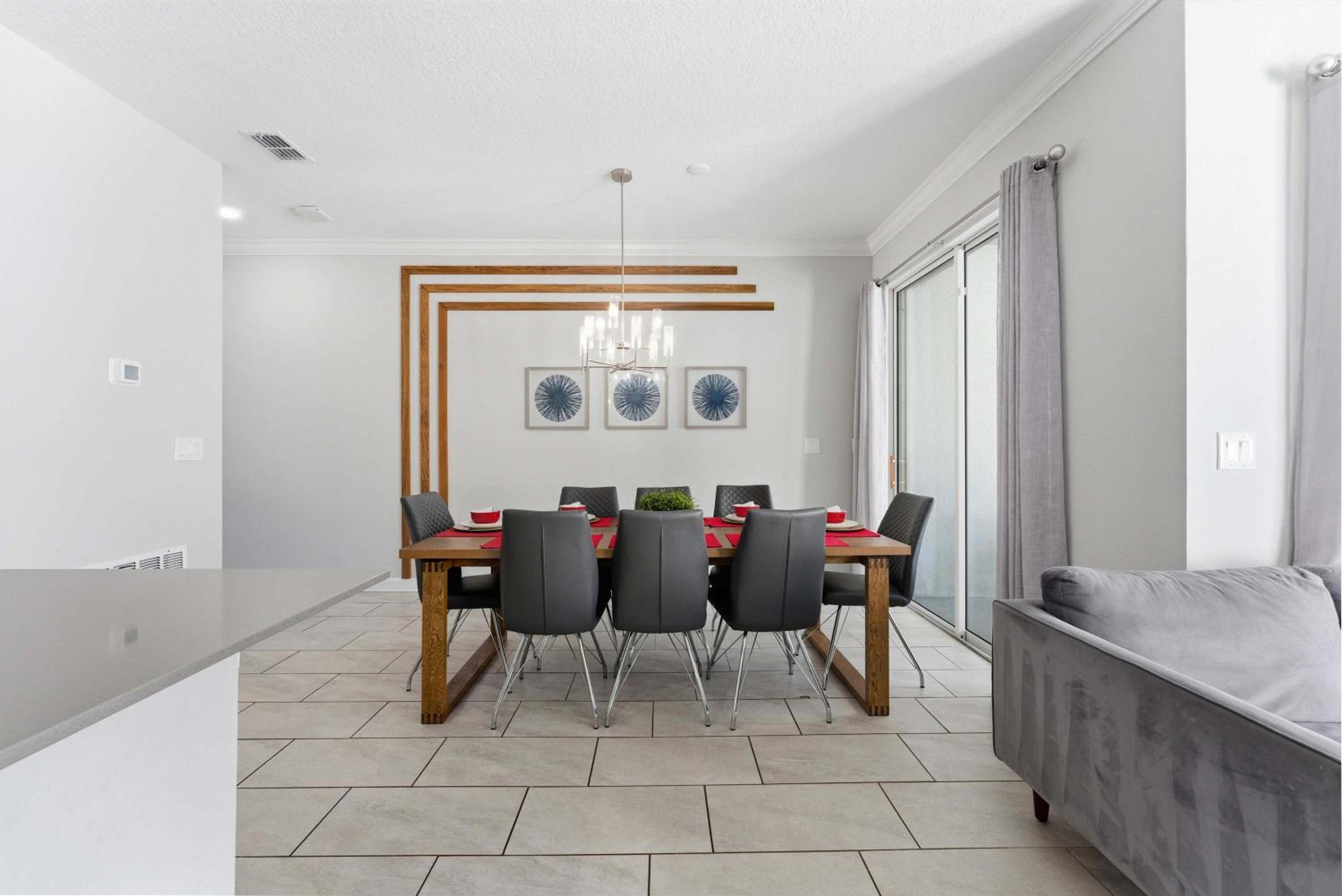 1112 Luxurious Champions Gate Family Townhouse with Private Pool & Theme Park Access