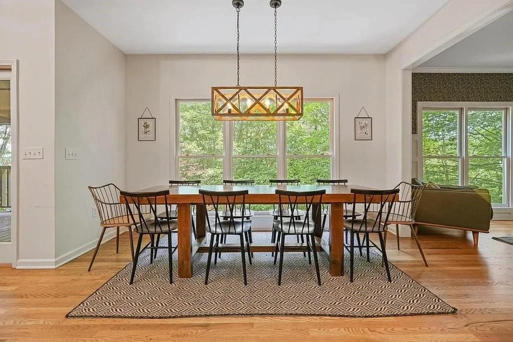 Paxwood Luxury Home for 16