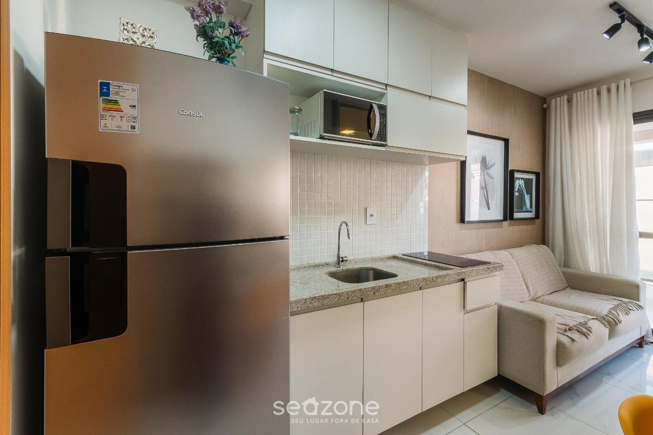 SMT - Building 750m from the Beach in Salvador