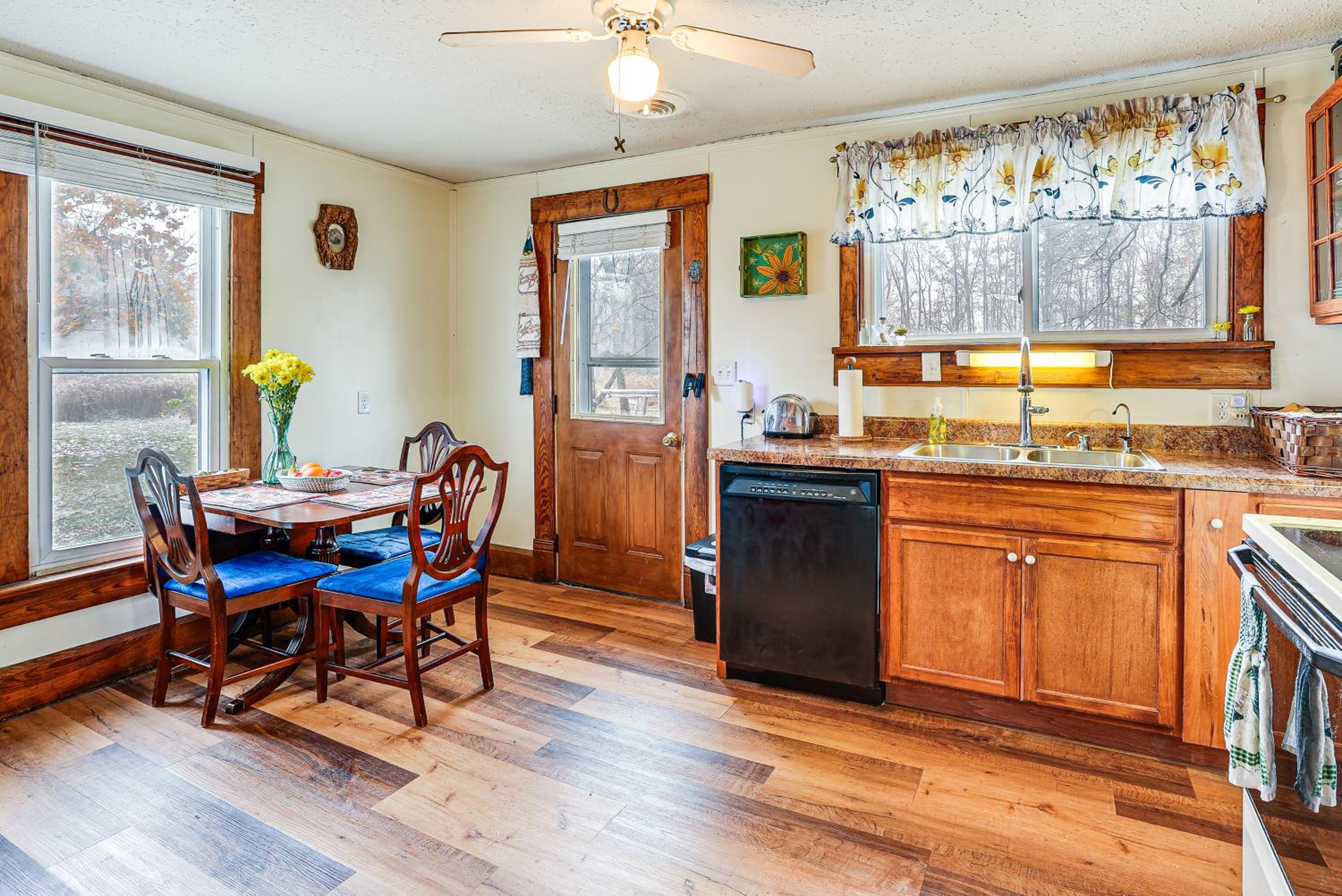 Pet-Friendly Home with River Access in Crothersville