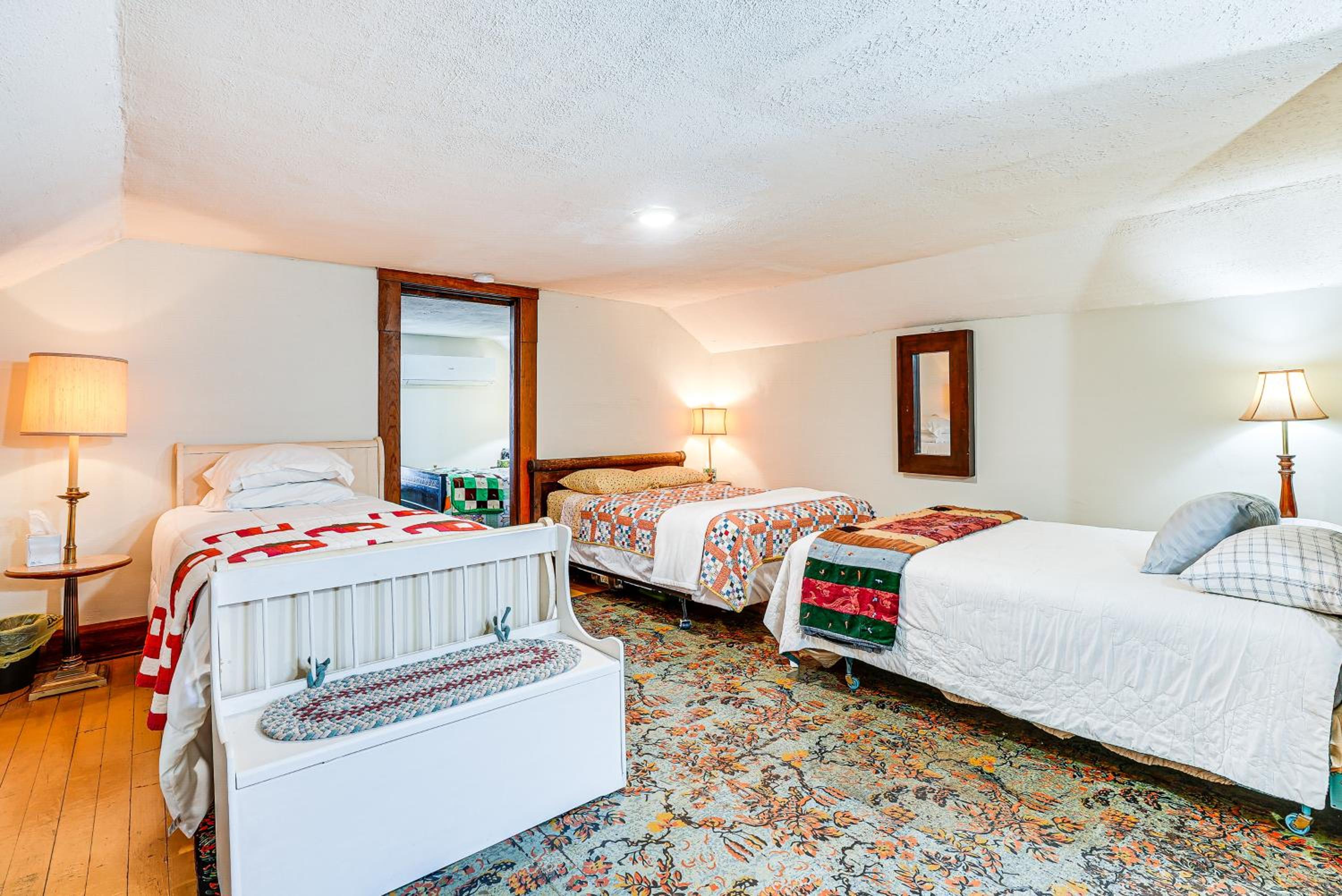 Pet-Friendly Home with River Access in Crothersville