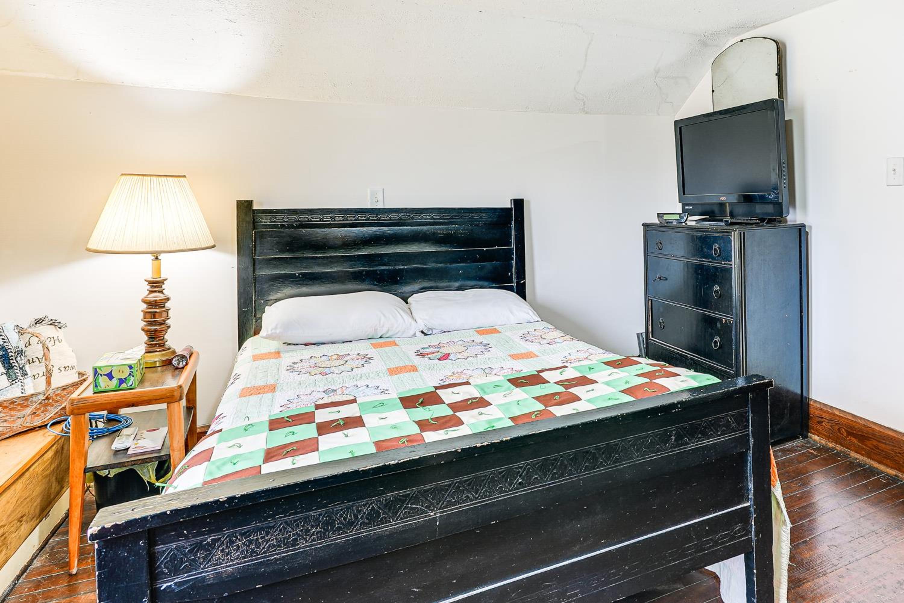 Pet-Friendly Home with River Access in Crothersville