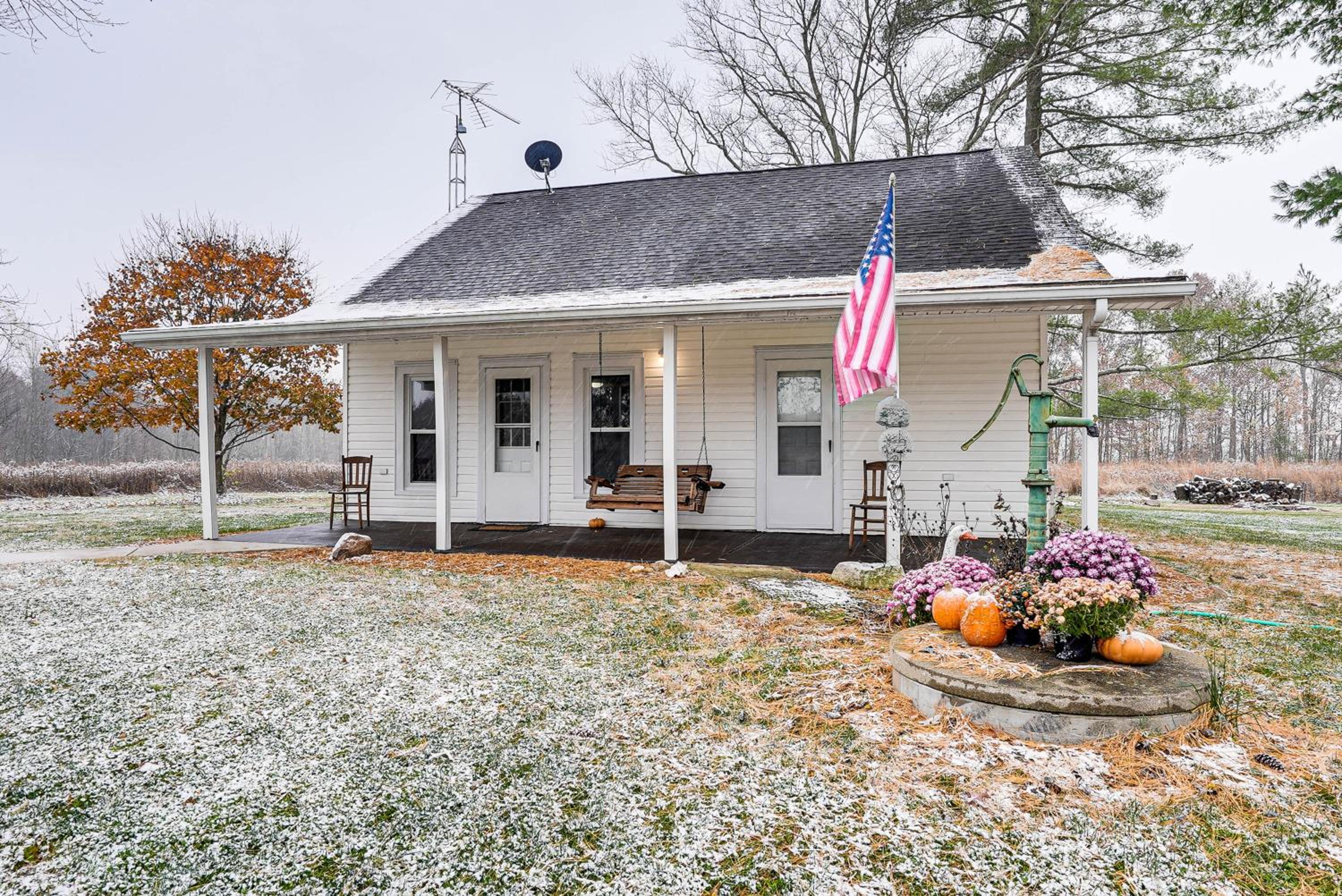 Pet-Friendly Home with River Access in Crothersville