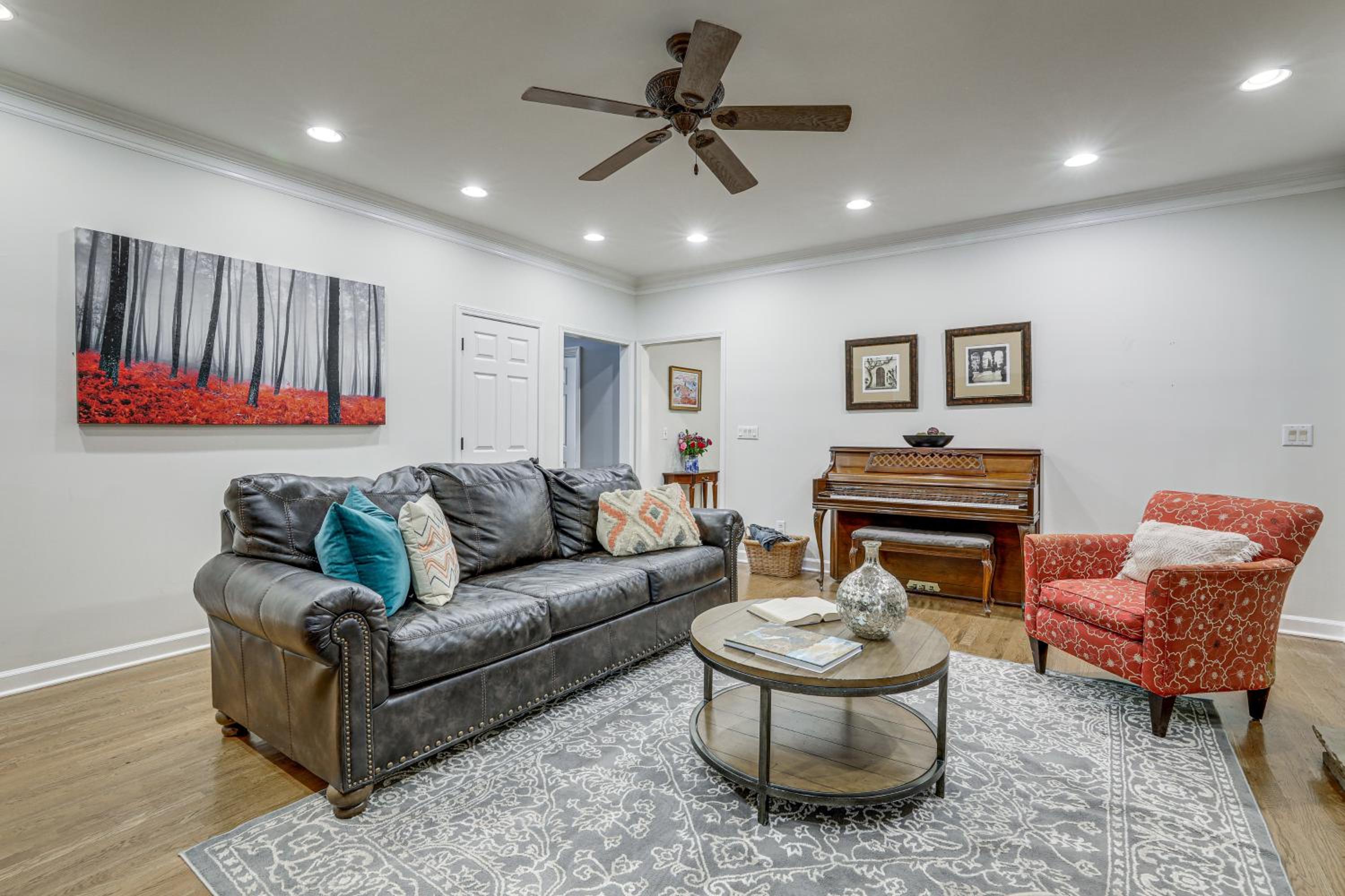 Walk to Trails Peaceful Family Home in Braselton