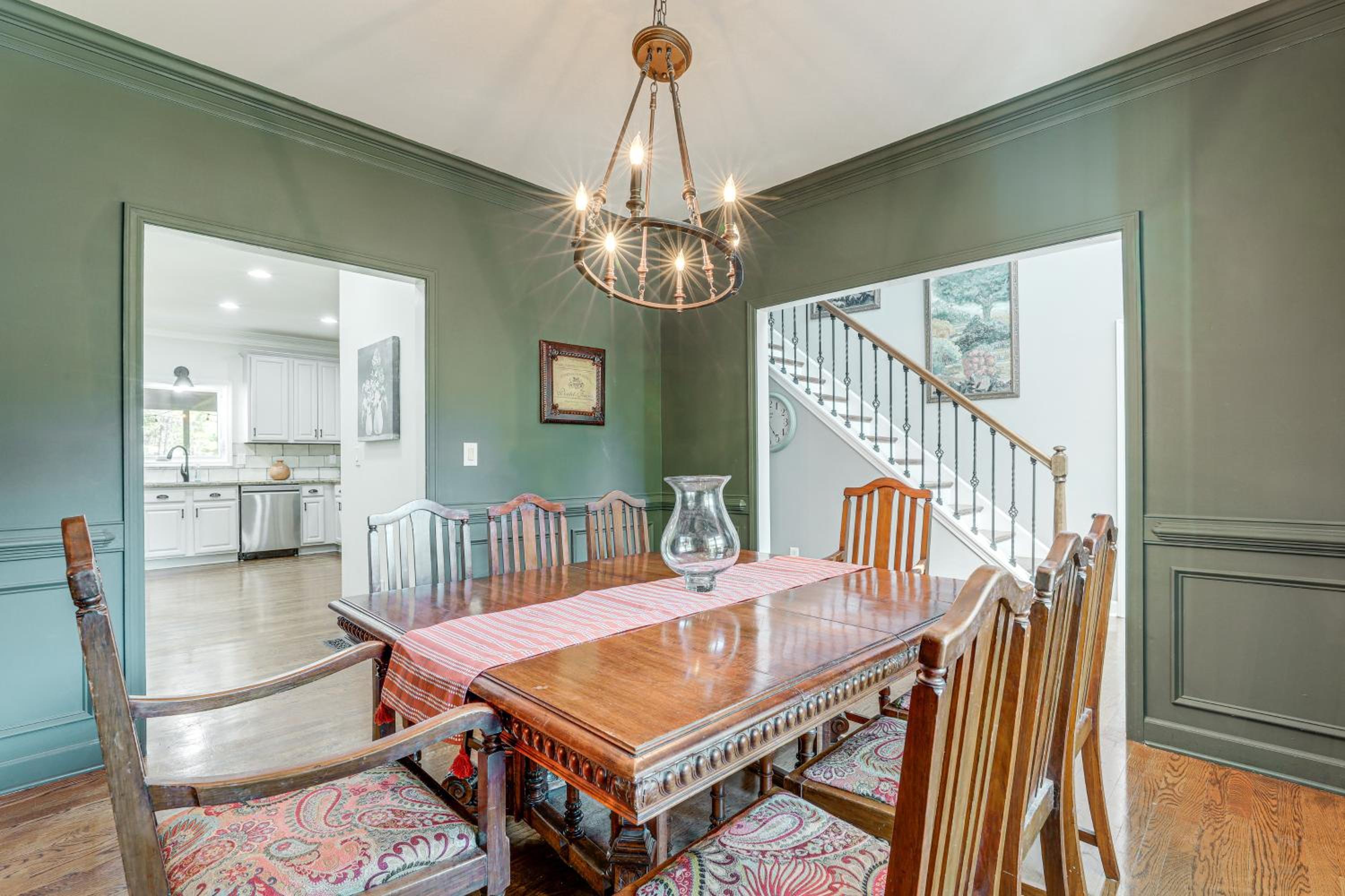 Walk to Trails Peaceful Family Home in Braselton