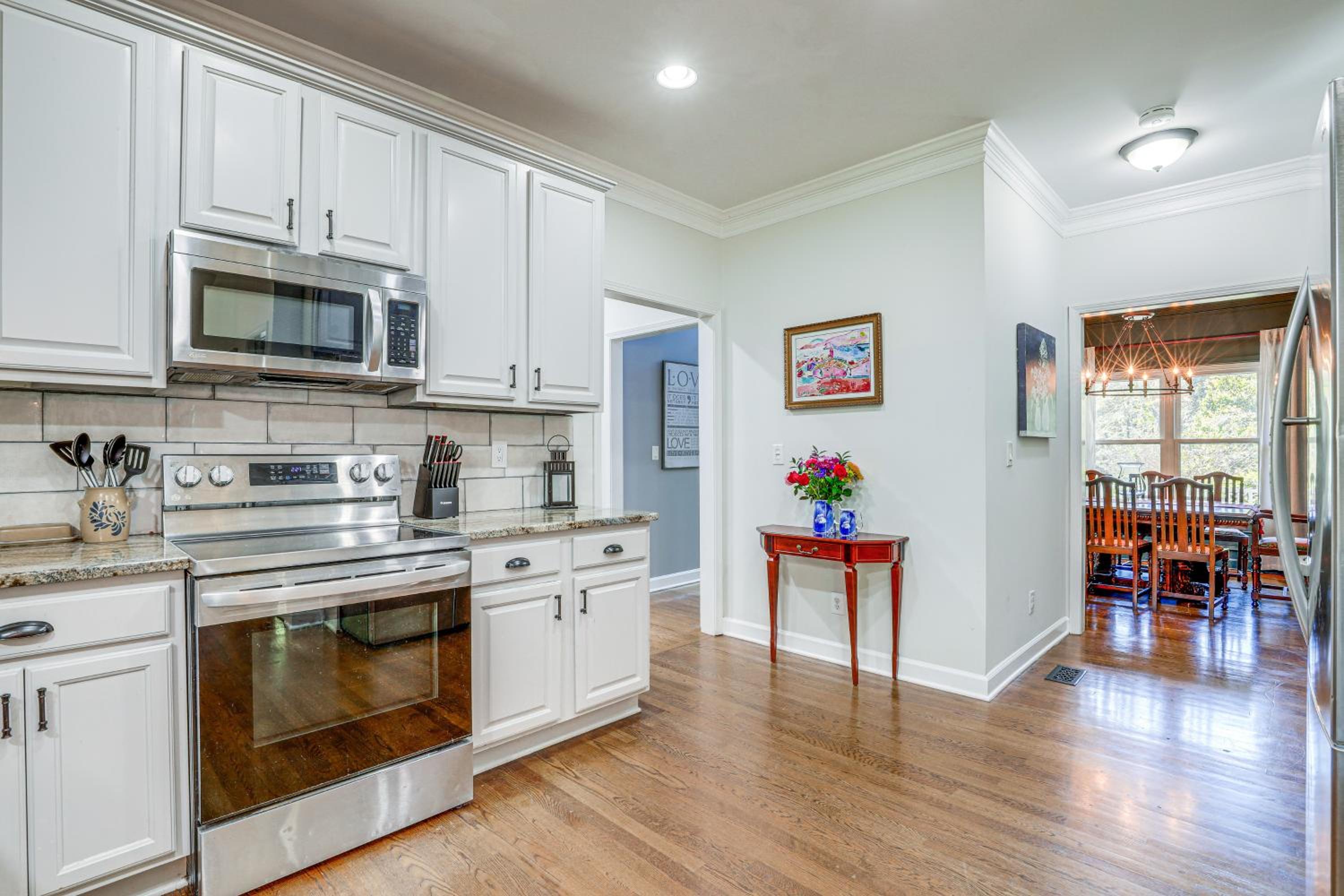 Walk to Trails Peaceful Family Home in Braselton