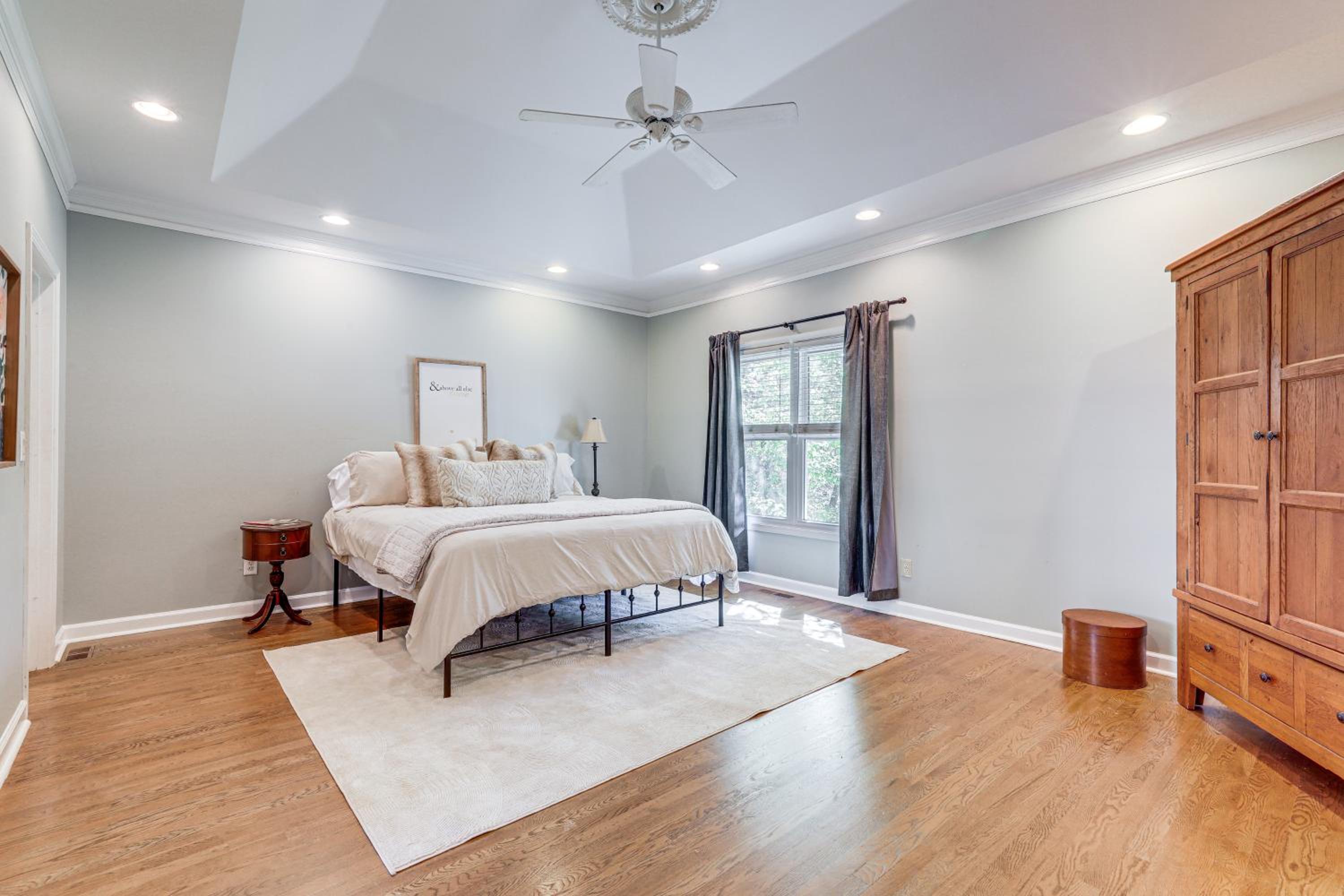 Walk to Trails Peaceful Family Home in Braselton