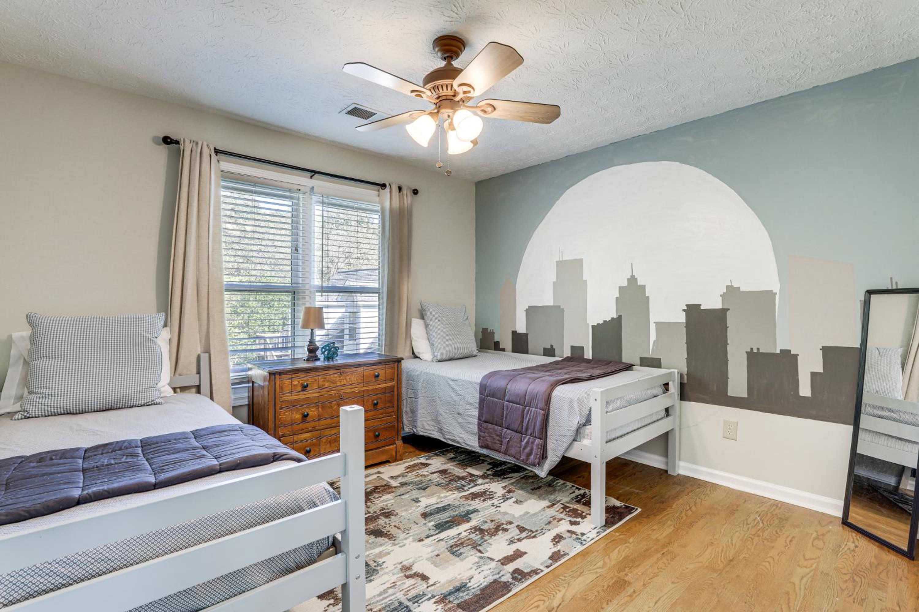 Walk to Trails Peaceful Family Home in Braselton