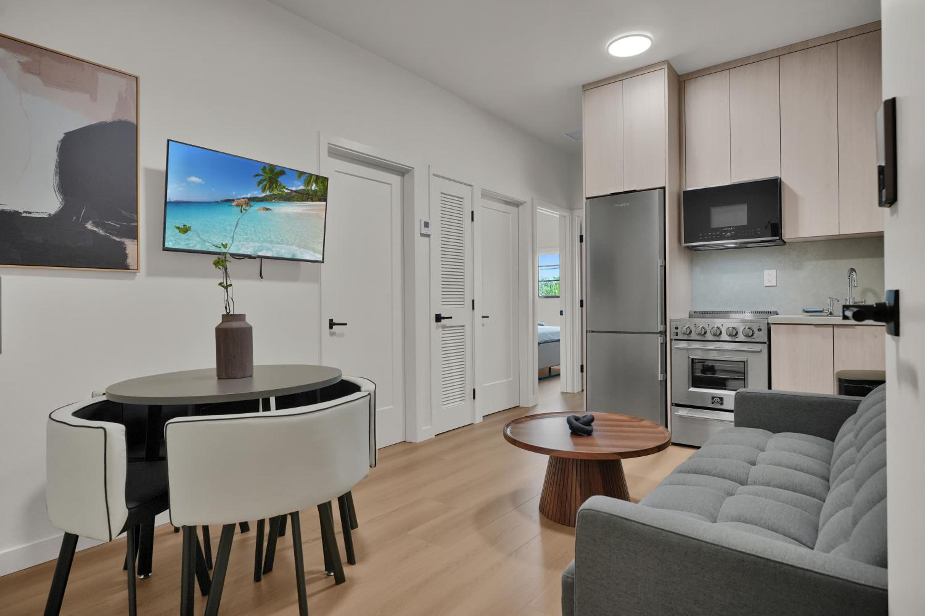 Prestige Retreat by Renzzi