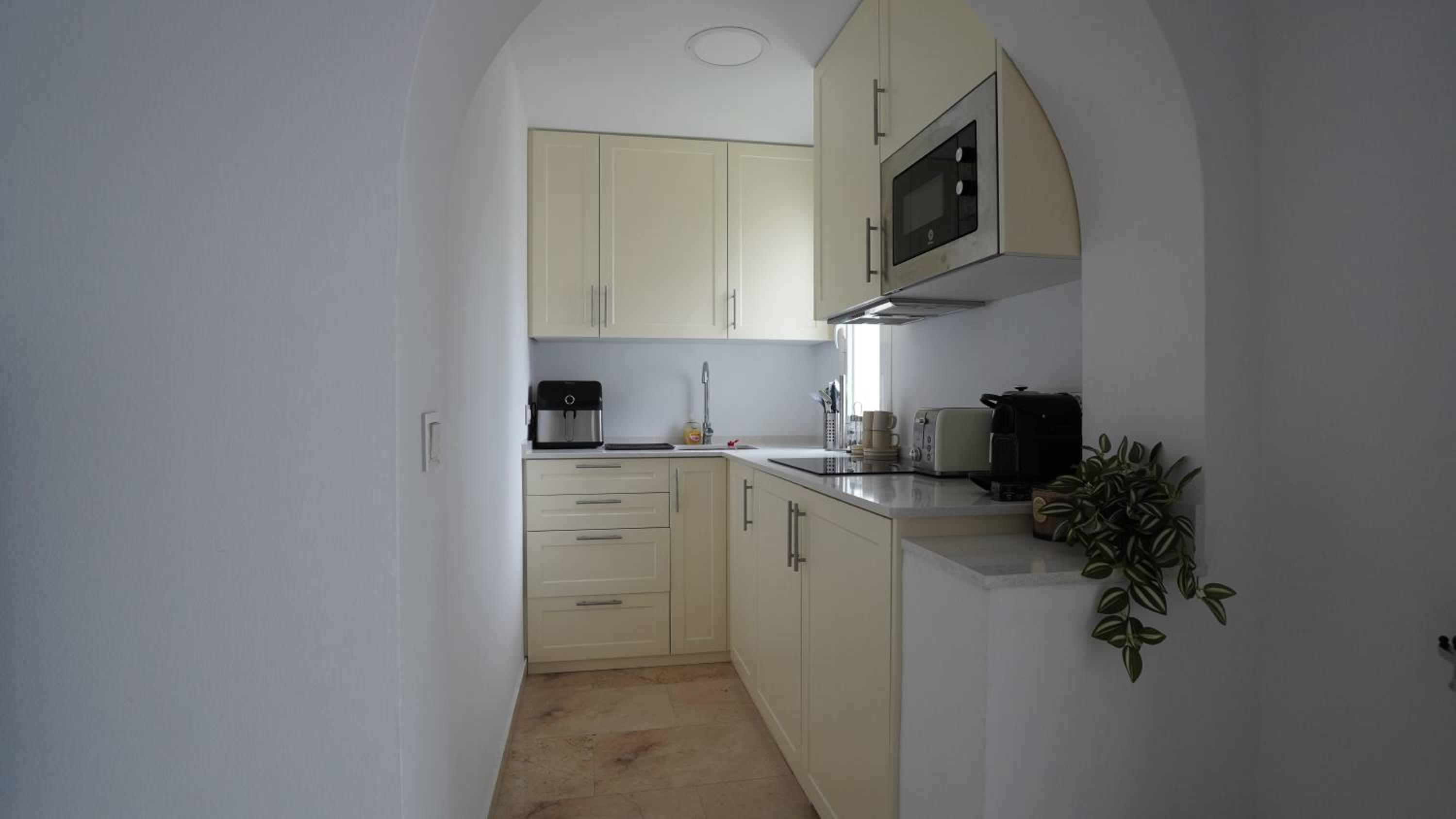 2 Bed Apartment in Bena Vista, Estepona