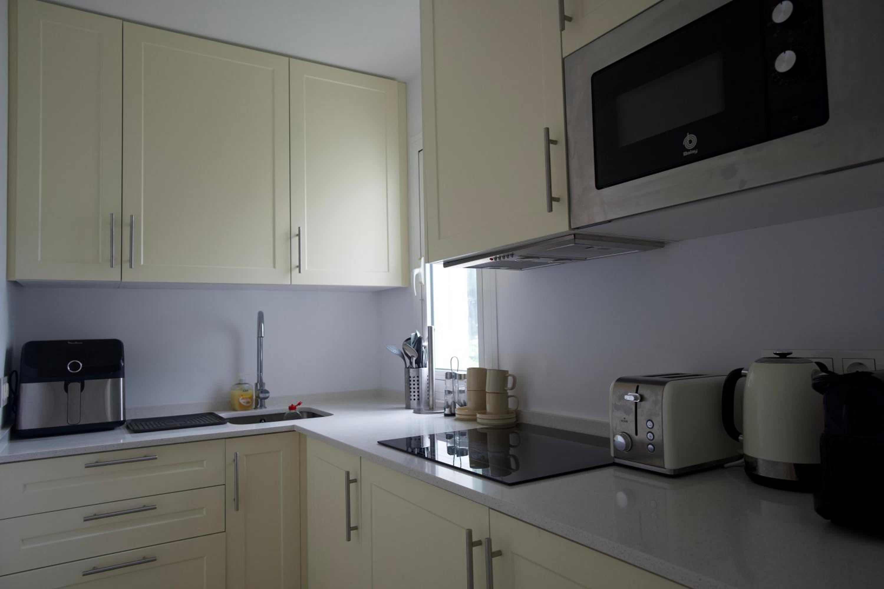 2 Bed Apartment in Bena Vista, Estepona