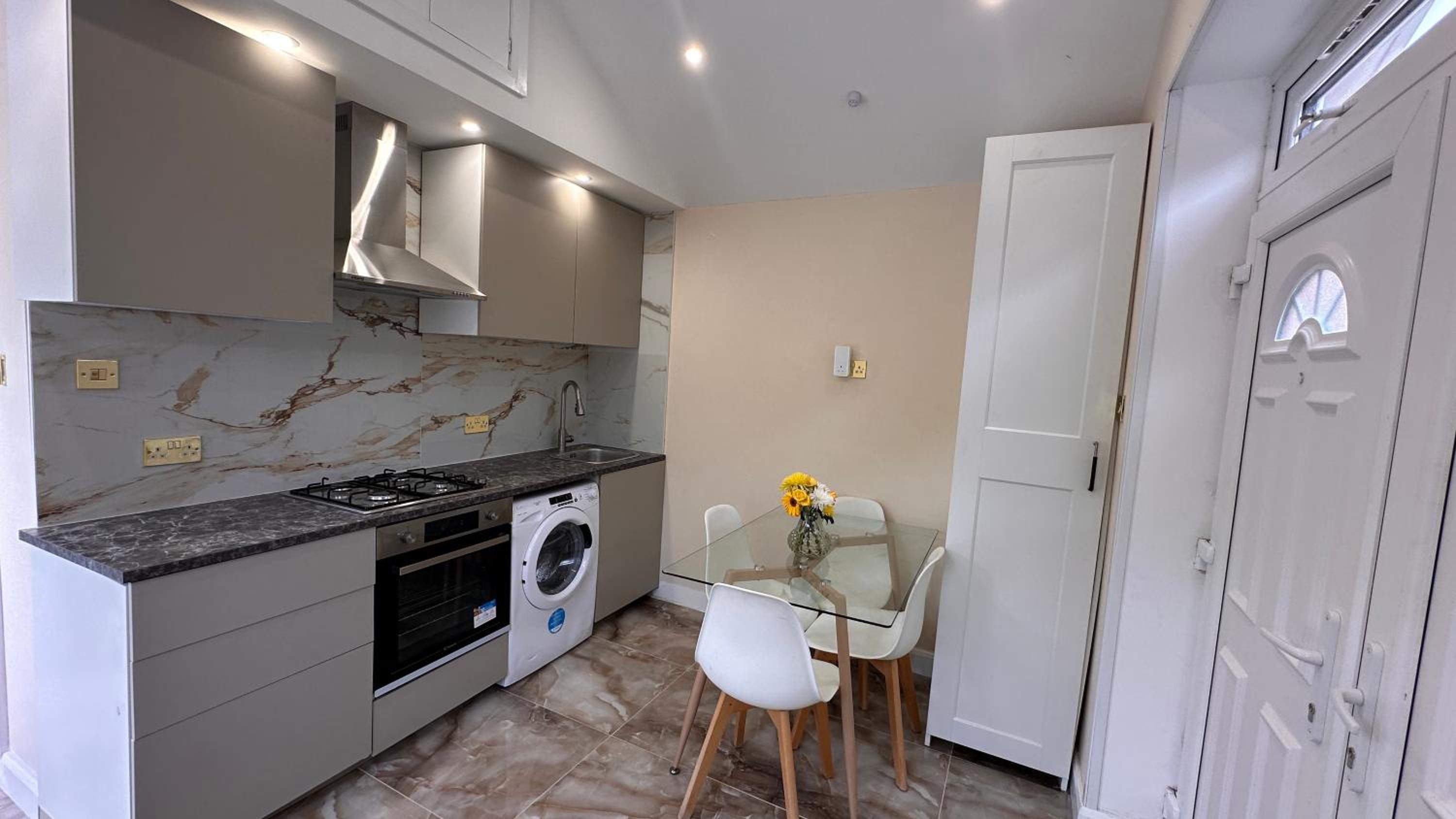 Modern Studio Luxe Heathrow London