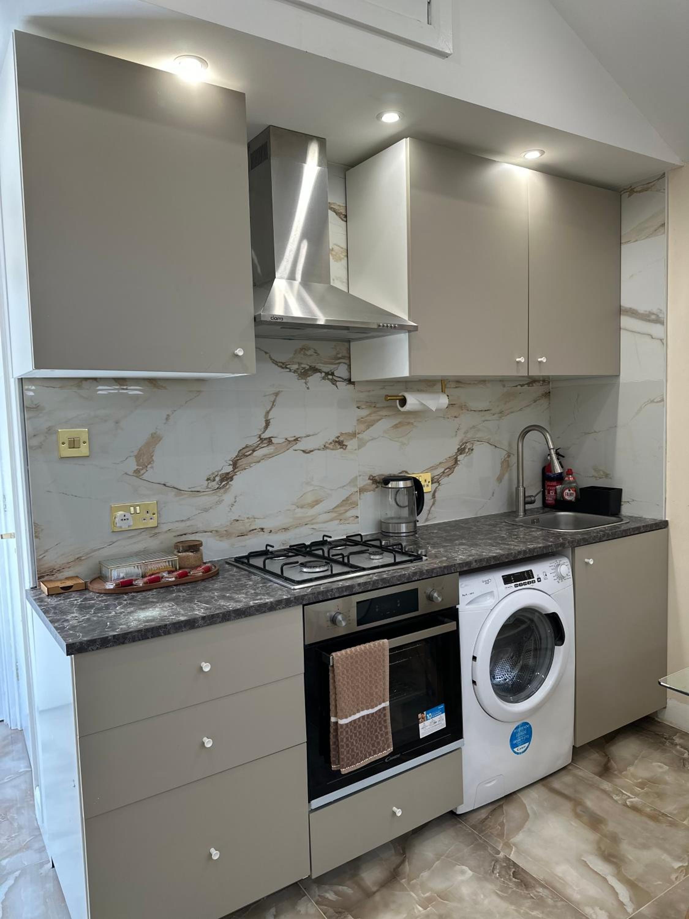 Modern Studio Luxe Heathrow London