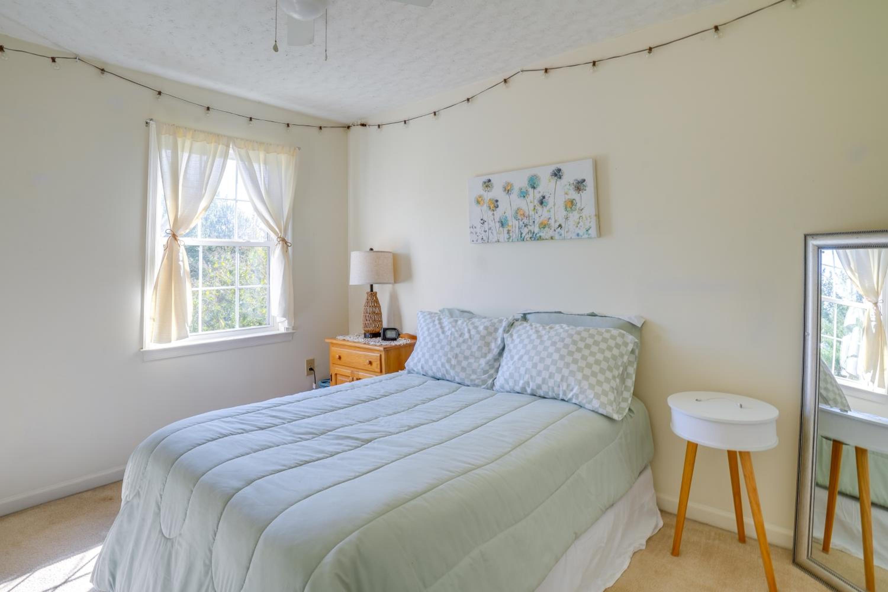 Hike and Explore Scenic Timberville Ranch Retreat!