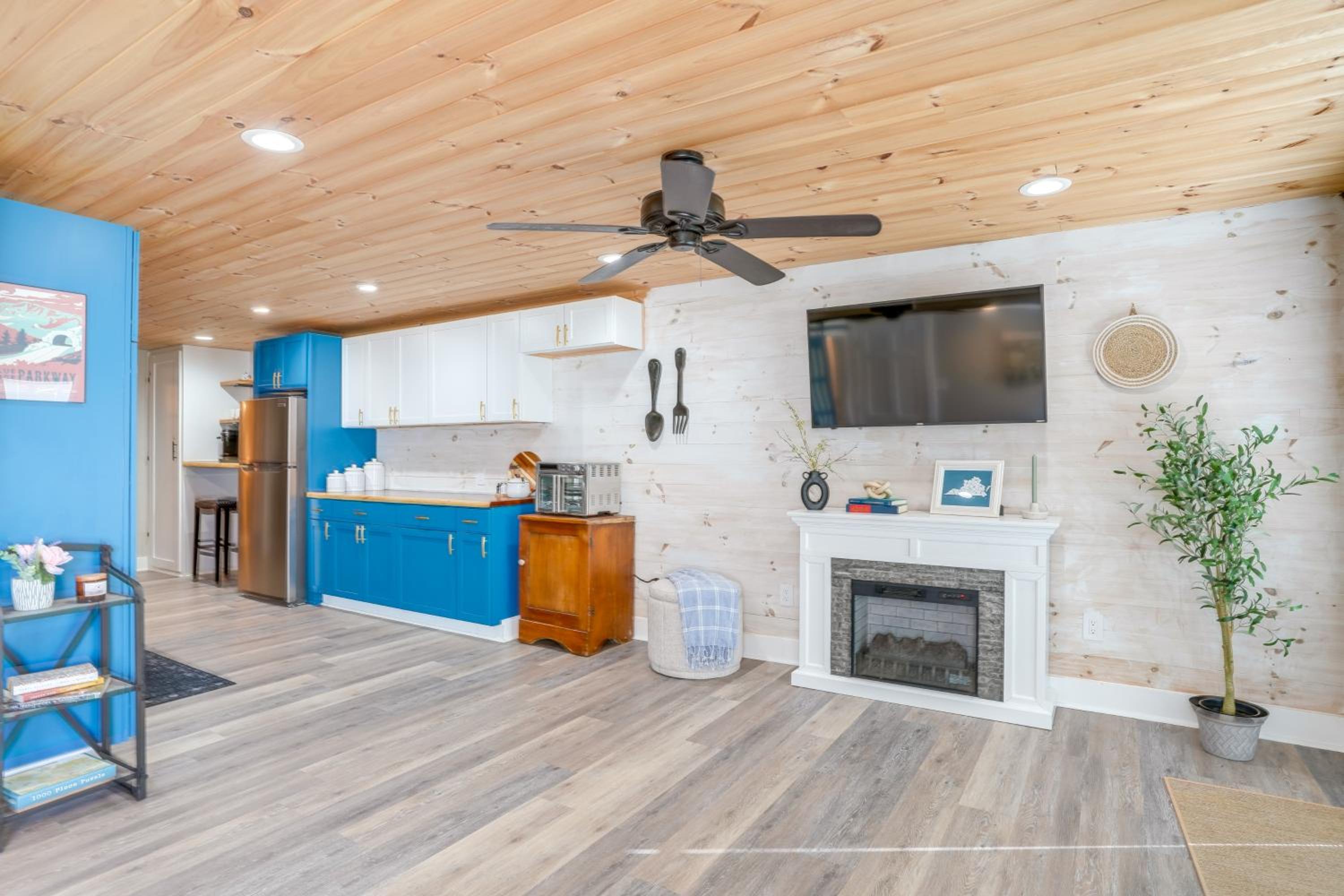 Tranquil Shenandoah Valley Retreat with Patio