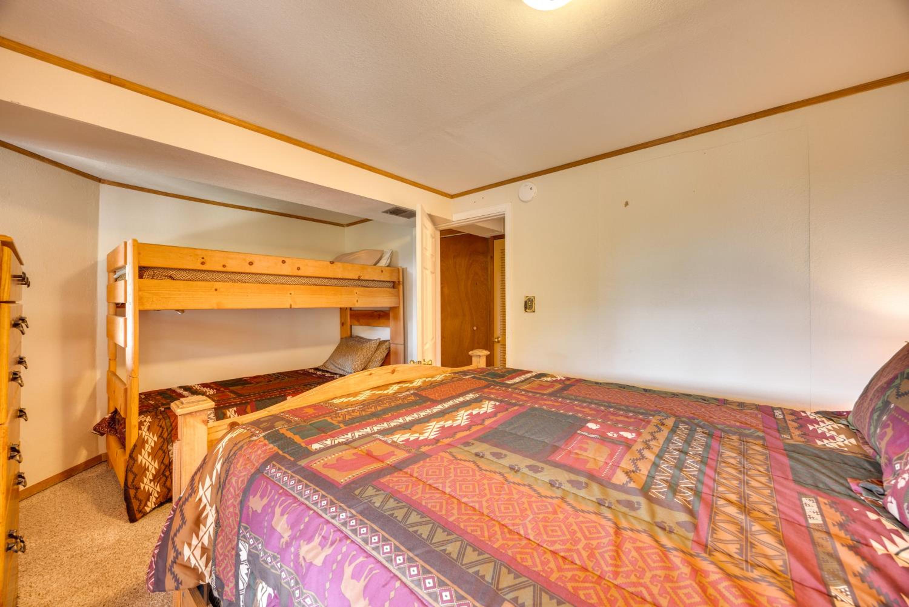 Close to Pike Natl Forest! Lake-View Family Cabin