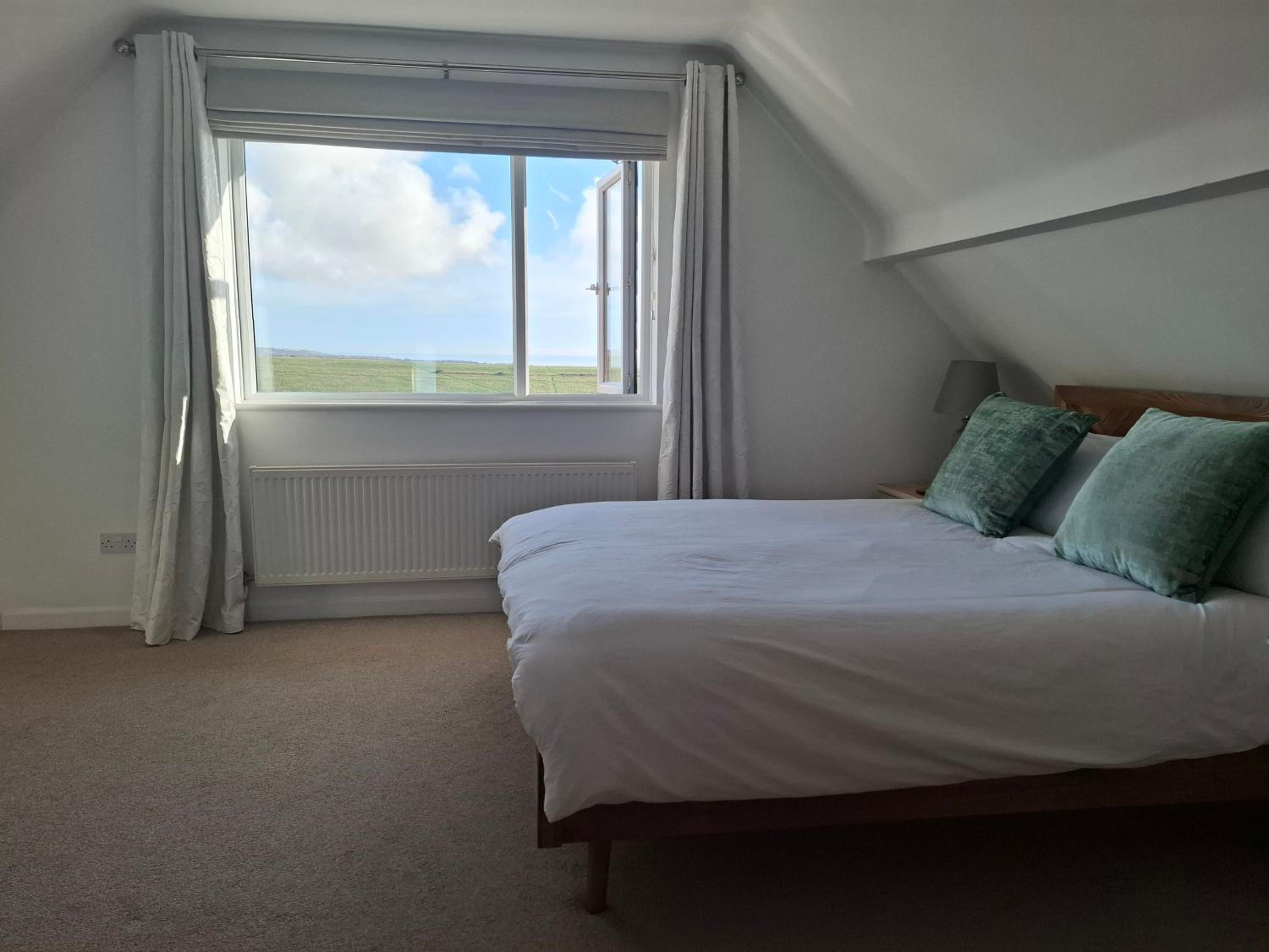 4 Bedroom House in Saltdean, Brighton