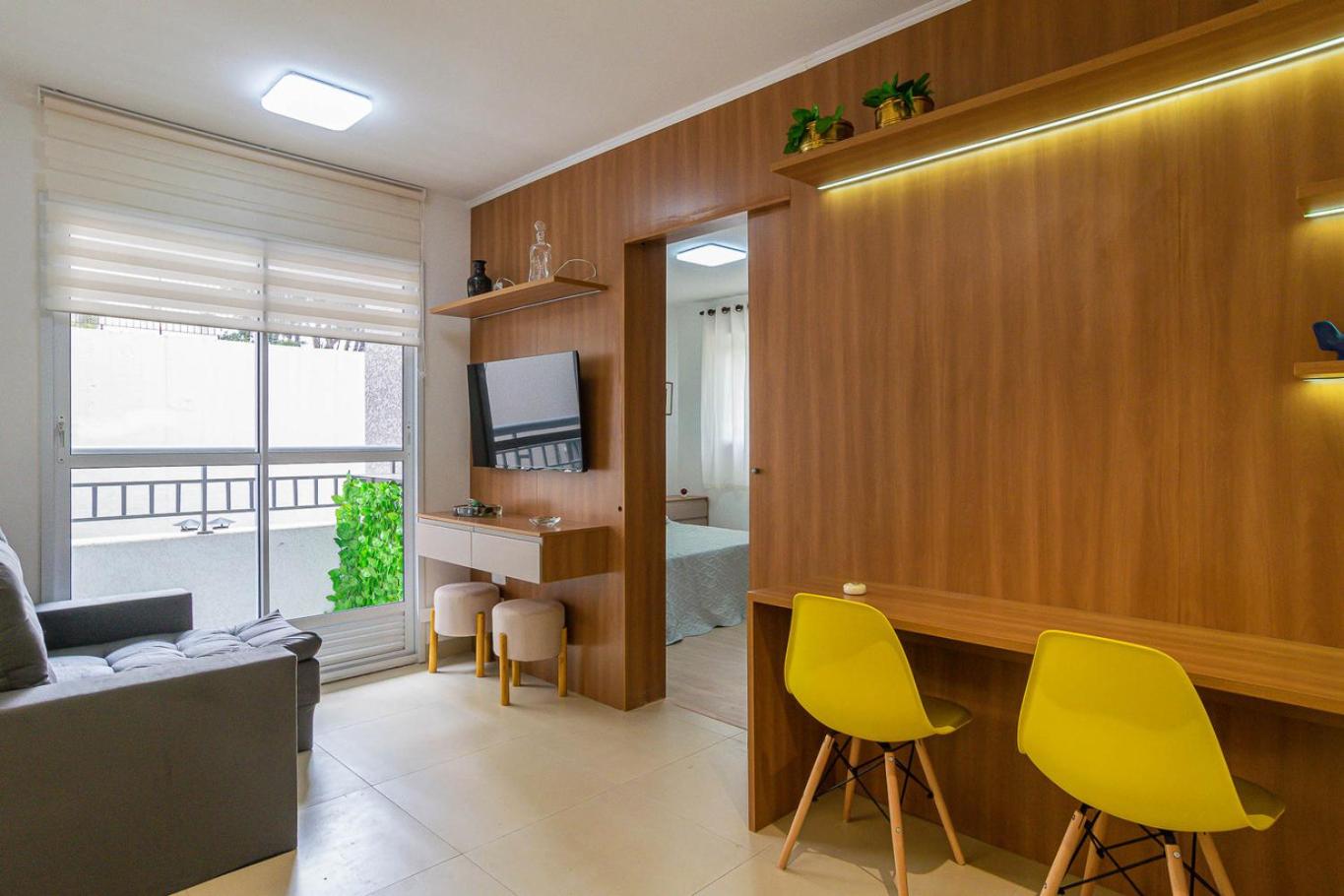 Apto com Garagem e Academia proximo ao Villa Lobos