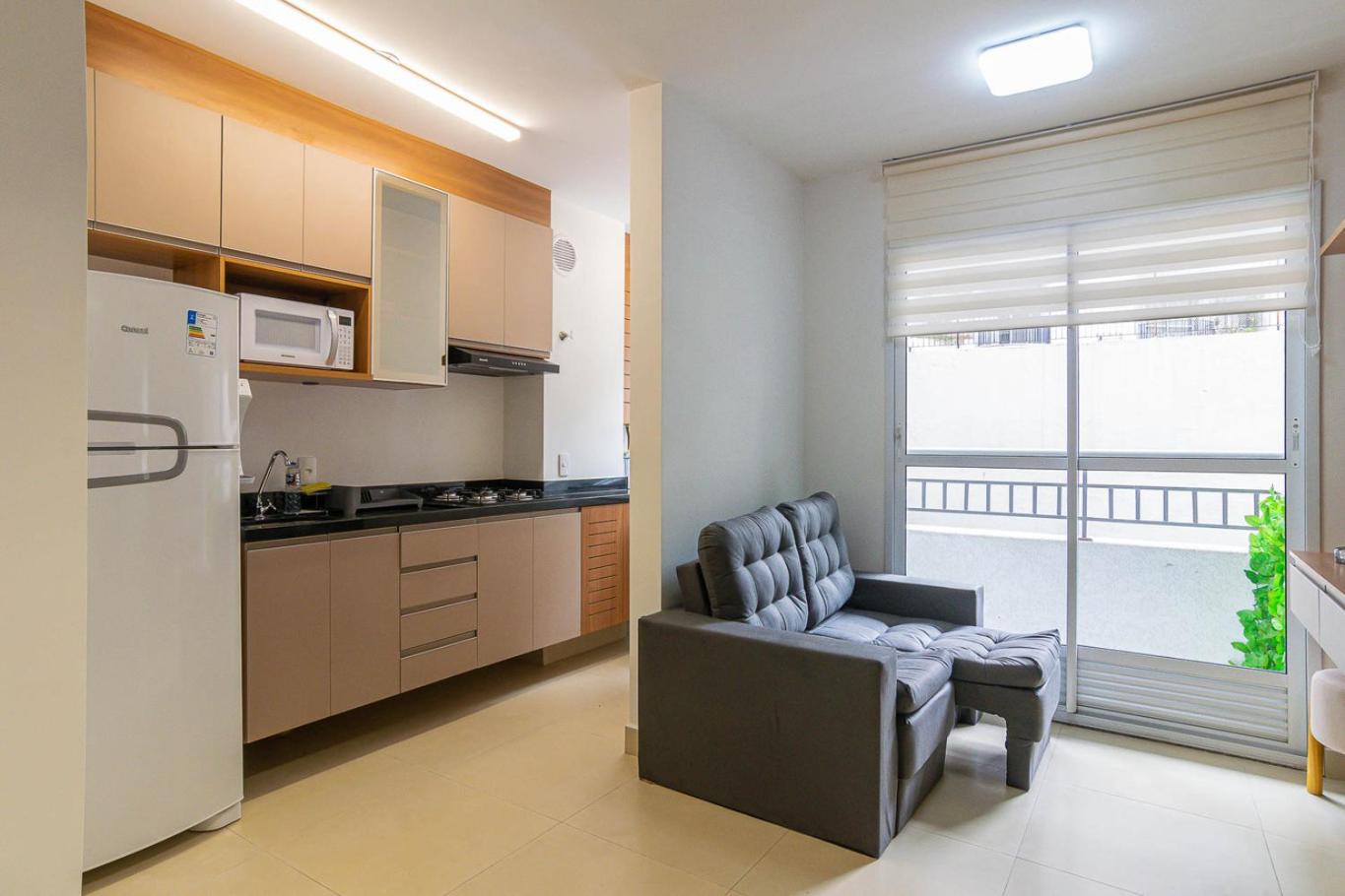 Apto com Garagem e Academia proximo ao Villa Lobos