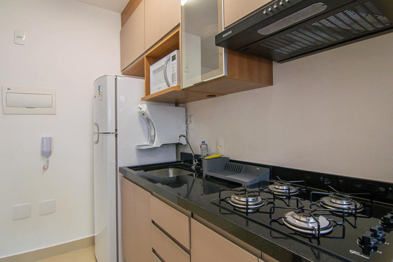 Apto com Garagem e Academia proximo ao Villa Lobos