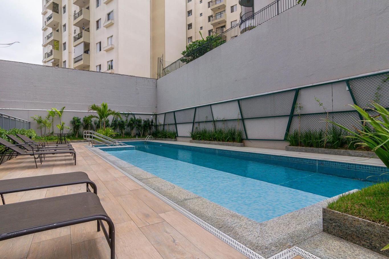 Apto com Garagem e Academia proximo ao Villa Lobos
