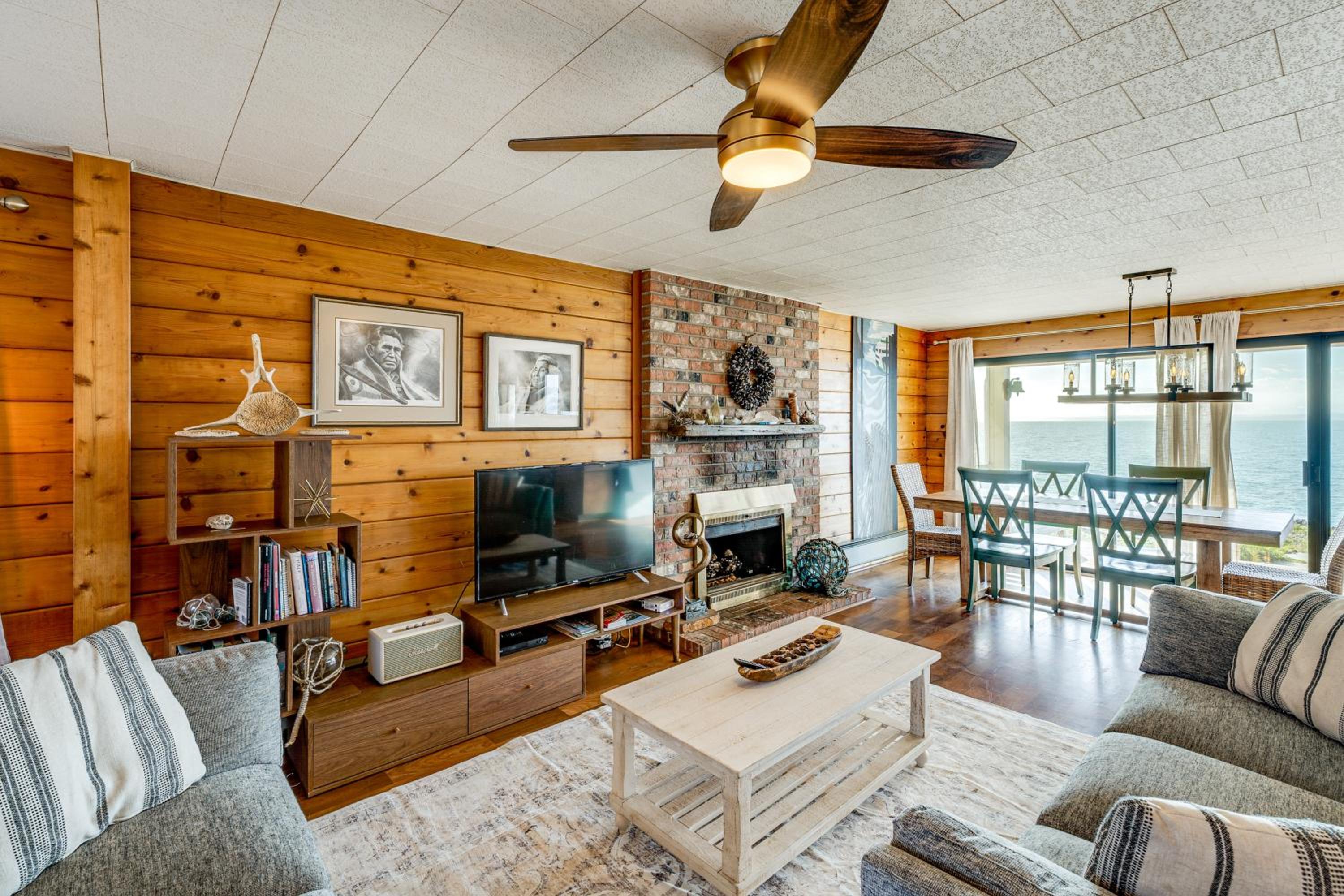 Whale Watch and Relax Fireside Puget Sound Gem!