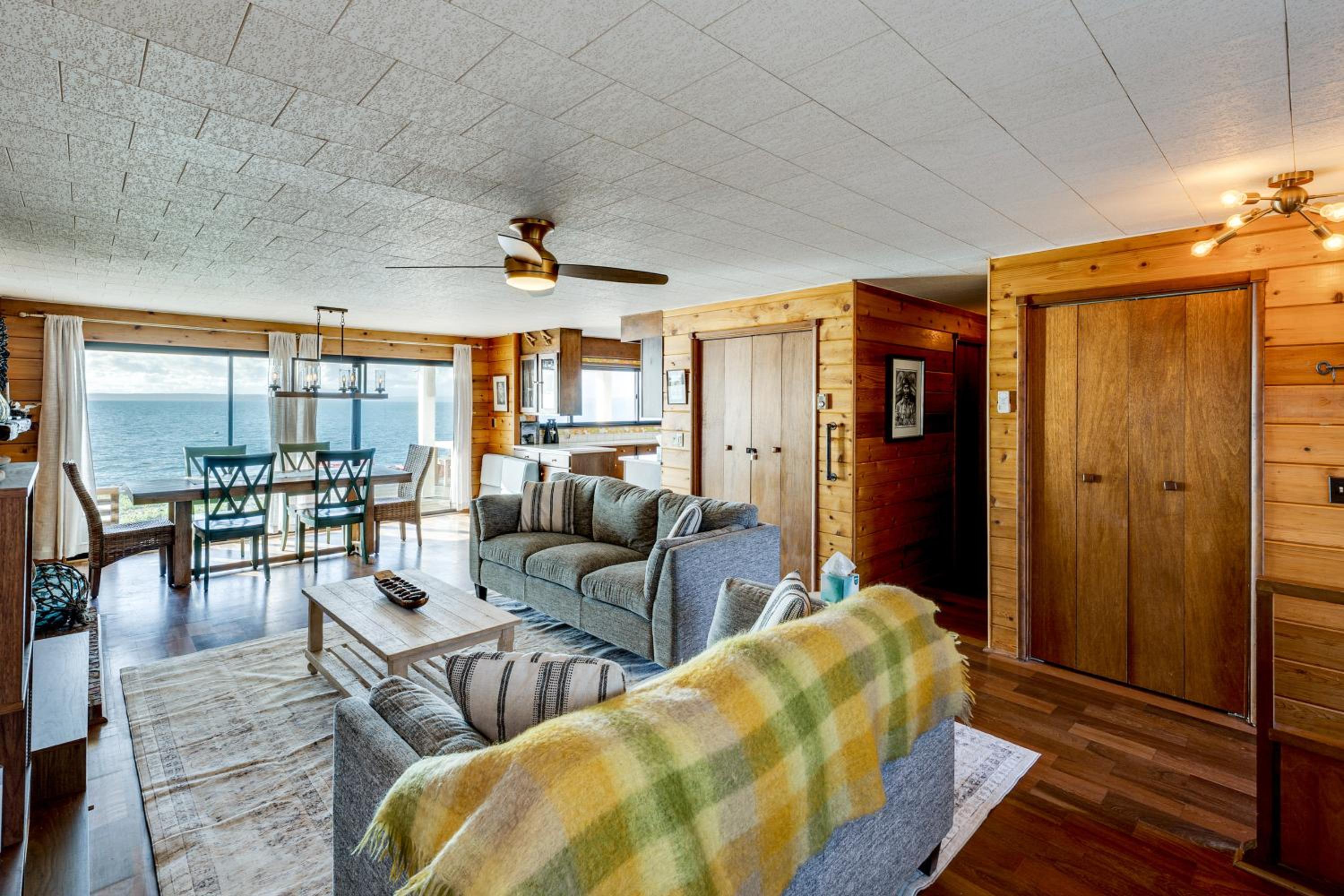 Whale Watch and Relax Fireside Puget Sound Gem!