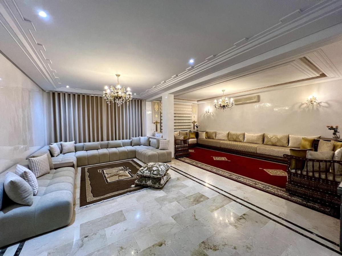 Chic & Spacious 4BR with Jacuzzi-Fez New City Stay