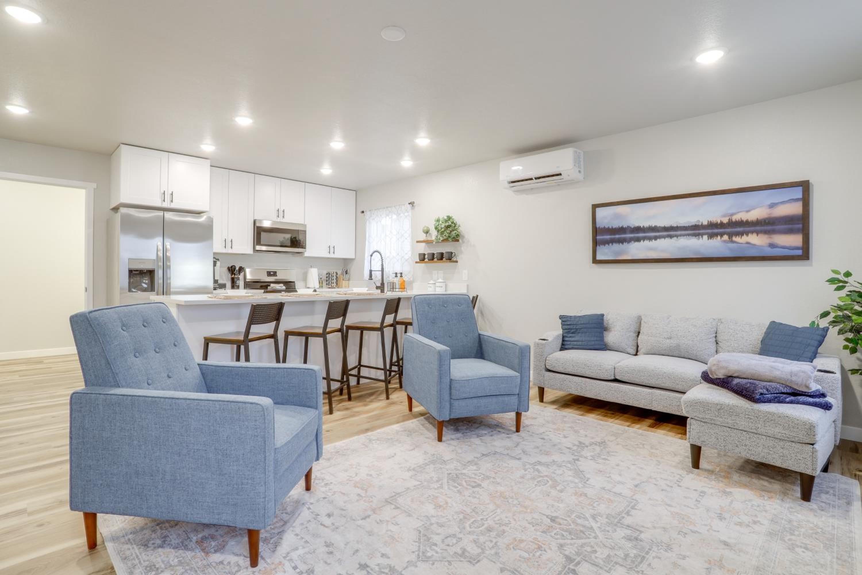 Modern and Pet-Friendly! Northern Colorado Retreat
