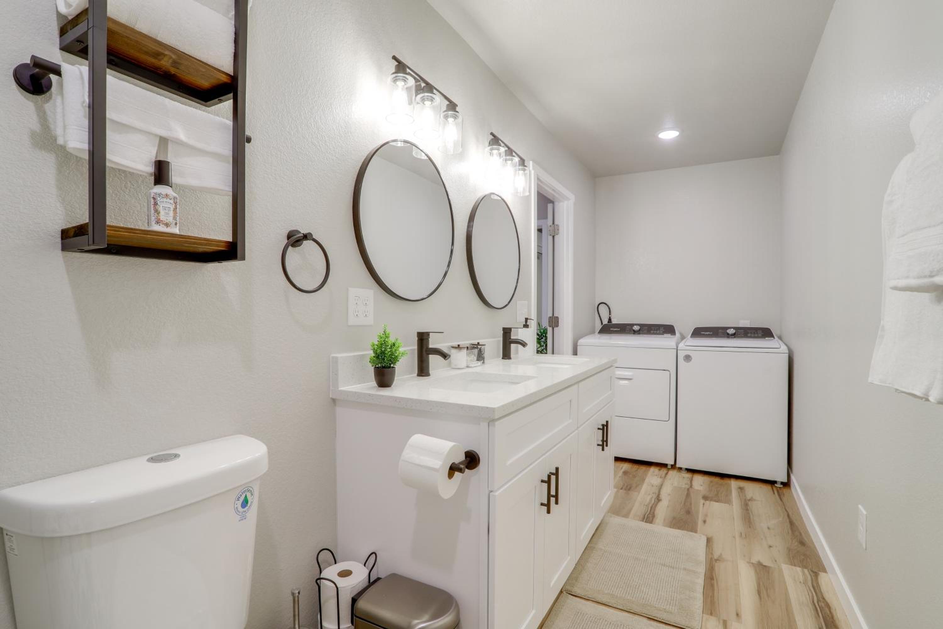 Modern and Pet-Friendly! Northern Colorado Retreat