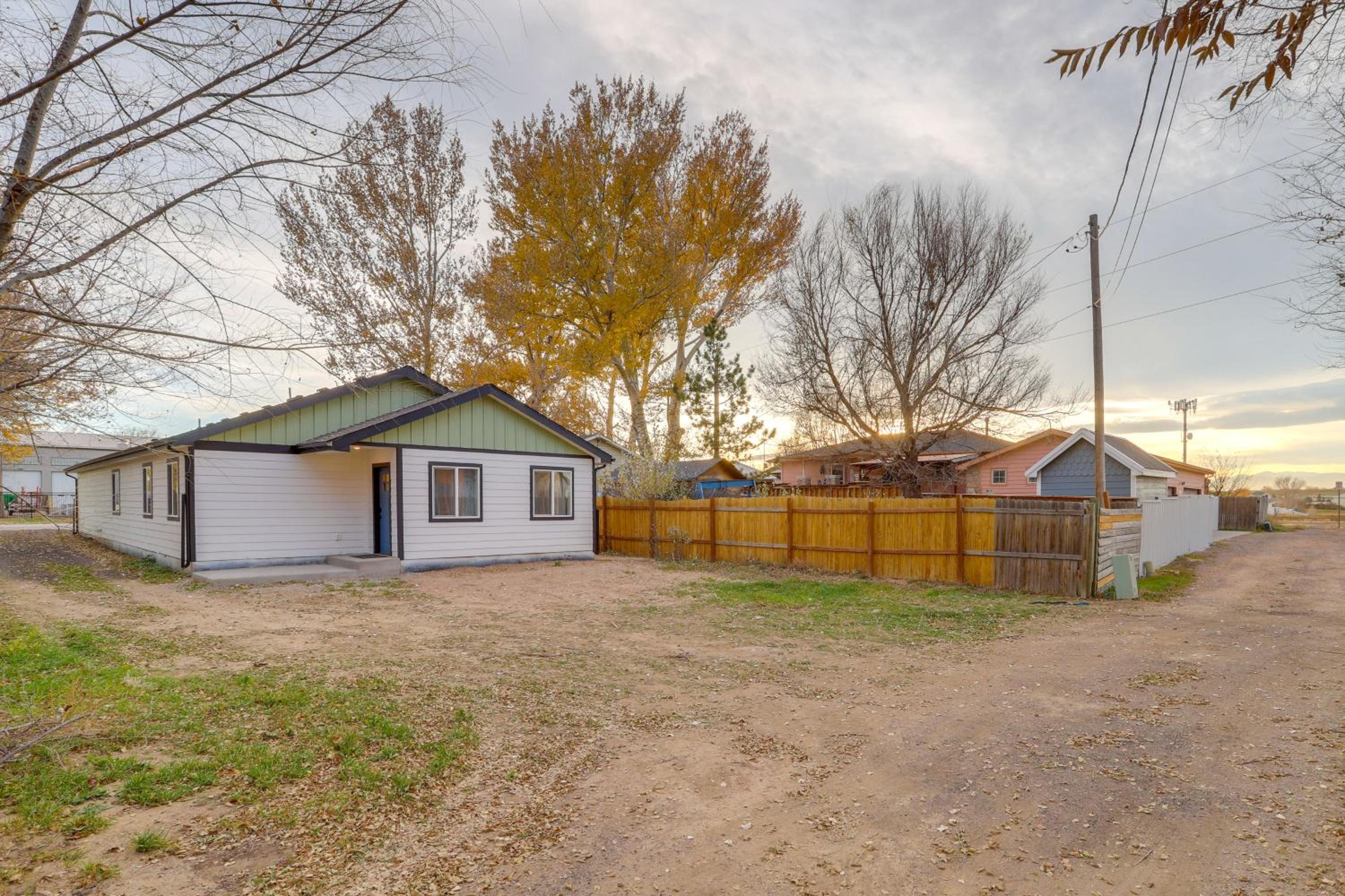 Modern and Pet-Friendly! Northern Colorado Retreat