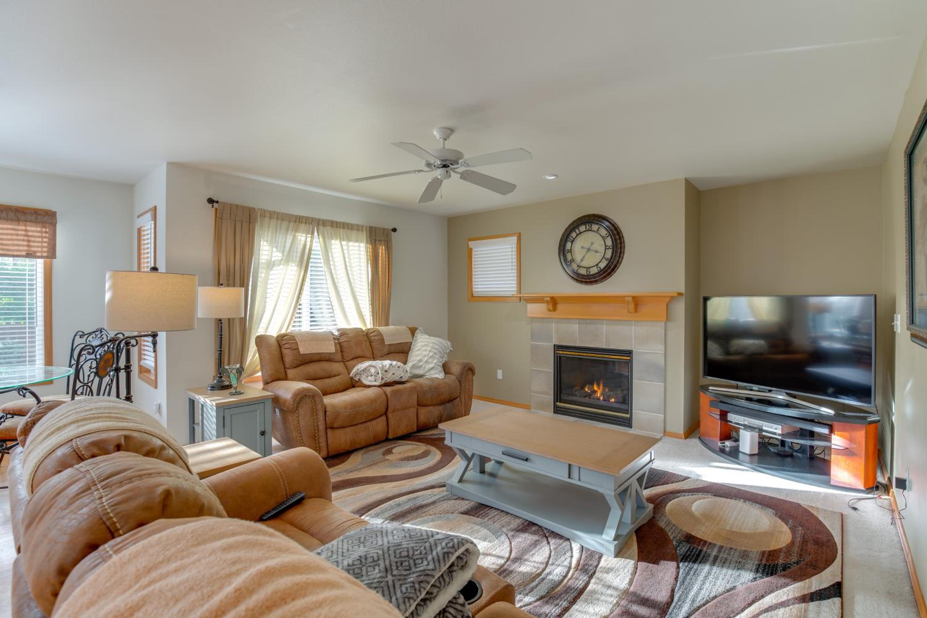Spacious Home Less Than 2 Mi to Historic Downtown Sumner