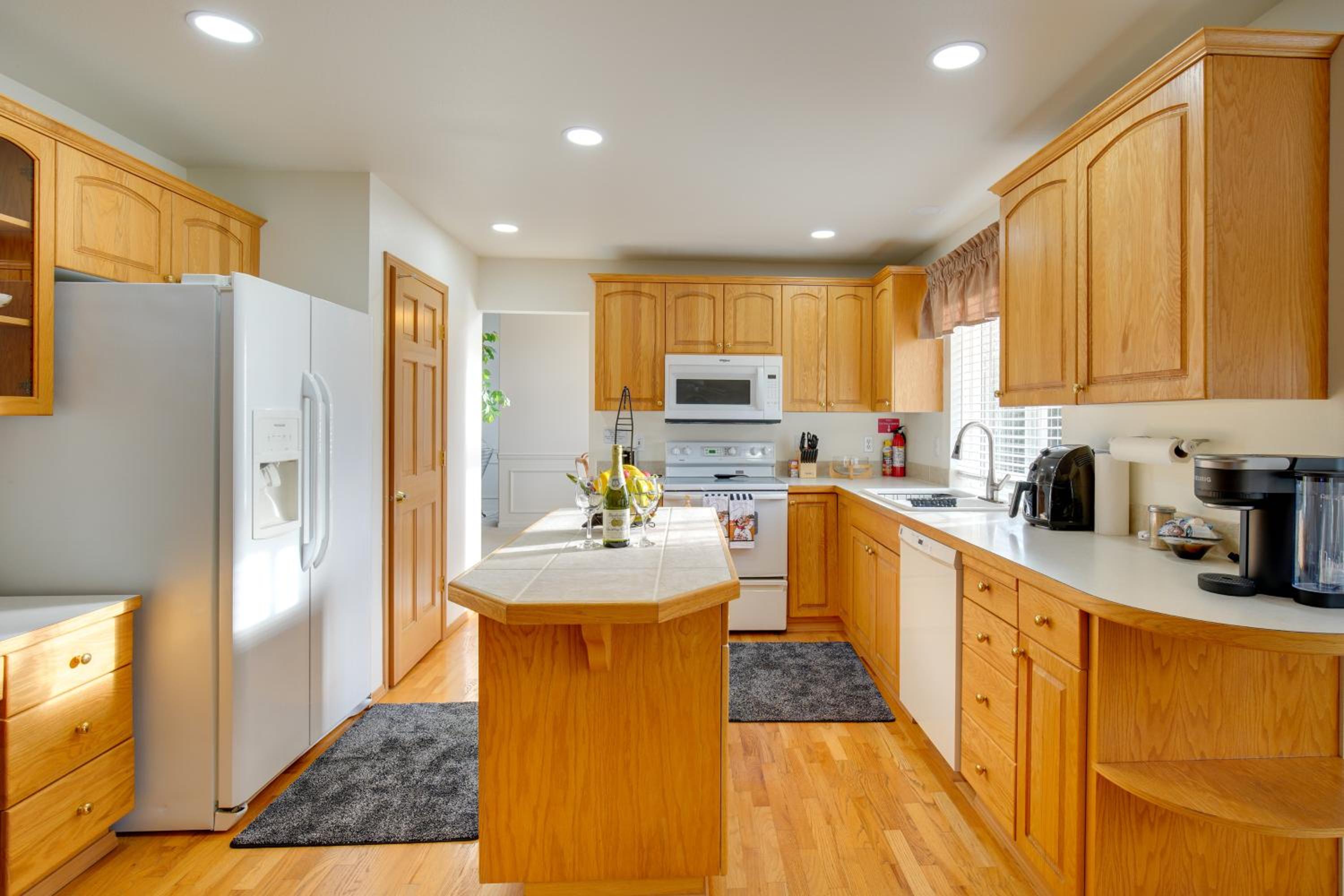 Spacious Home Less Than 2 Mi to Historic Downtown Sumner
