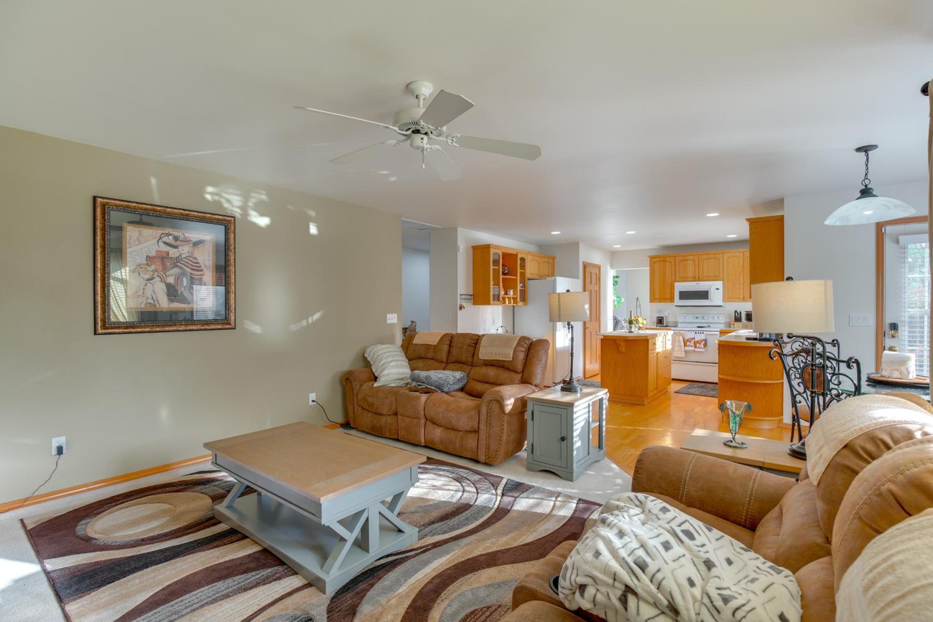 Spacious Home Less Than 2 Mi to Historic Downtown Sumner