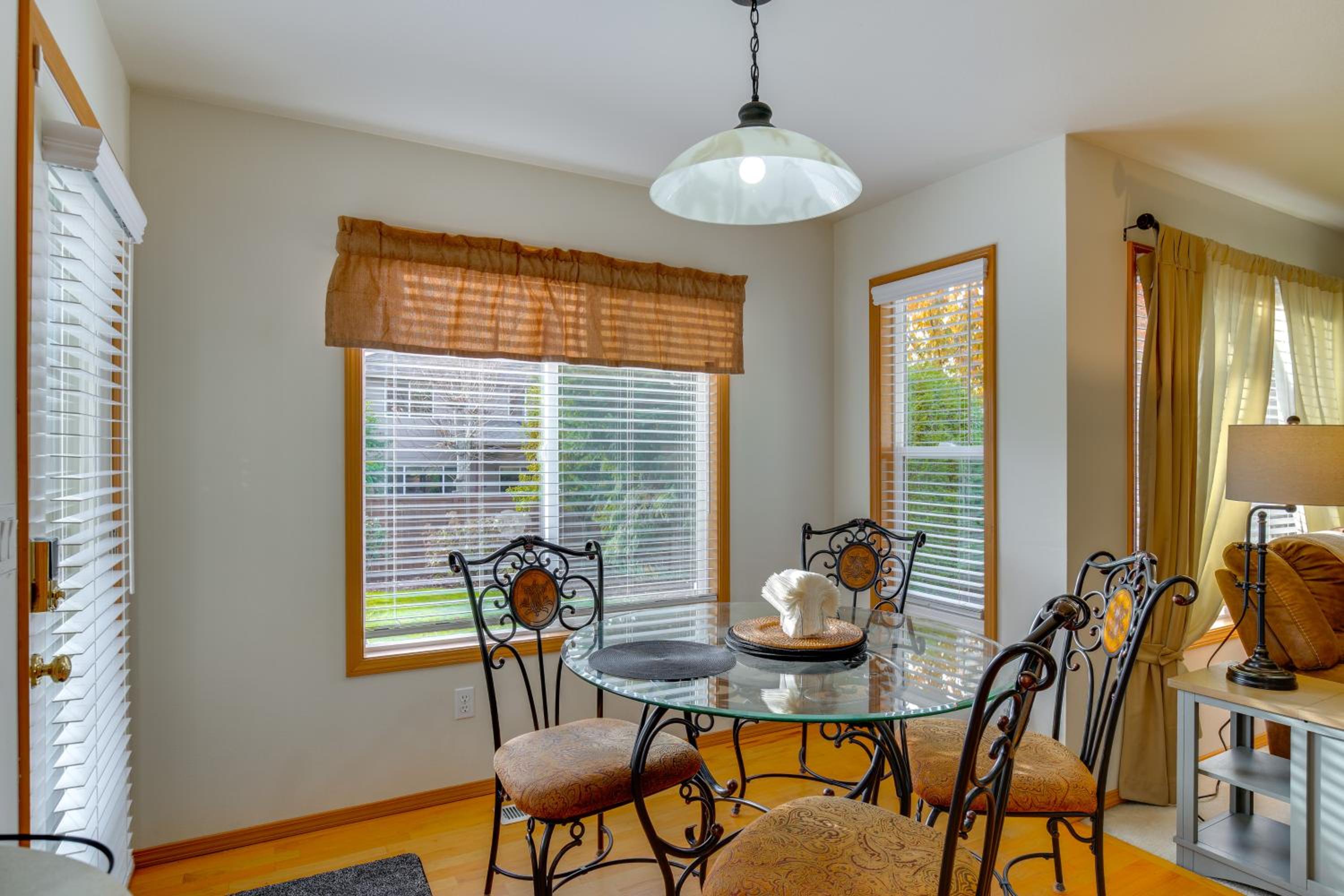 Spacious Home Less Than 2 Mi to Historic Downtown Sumner