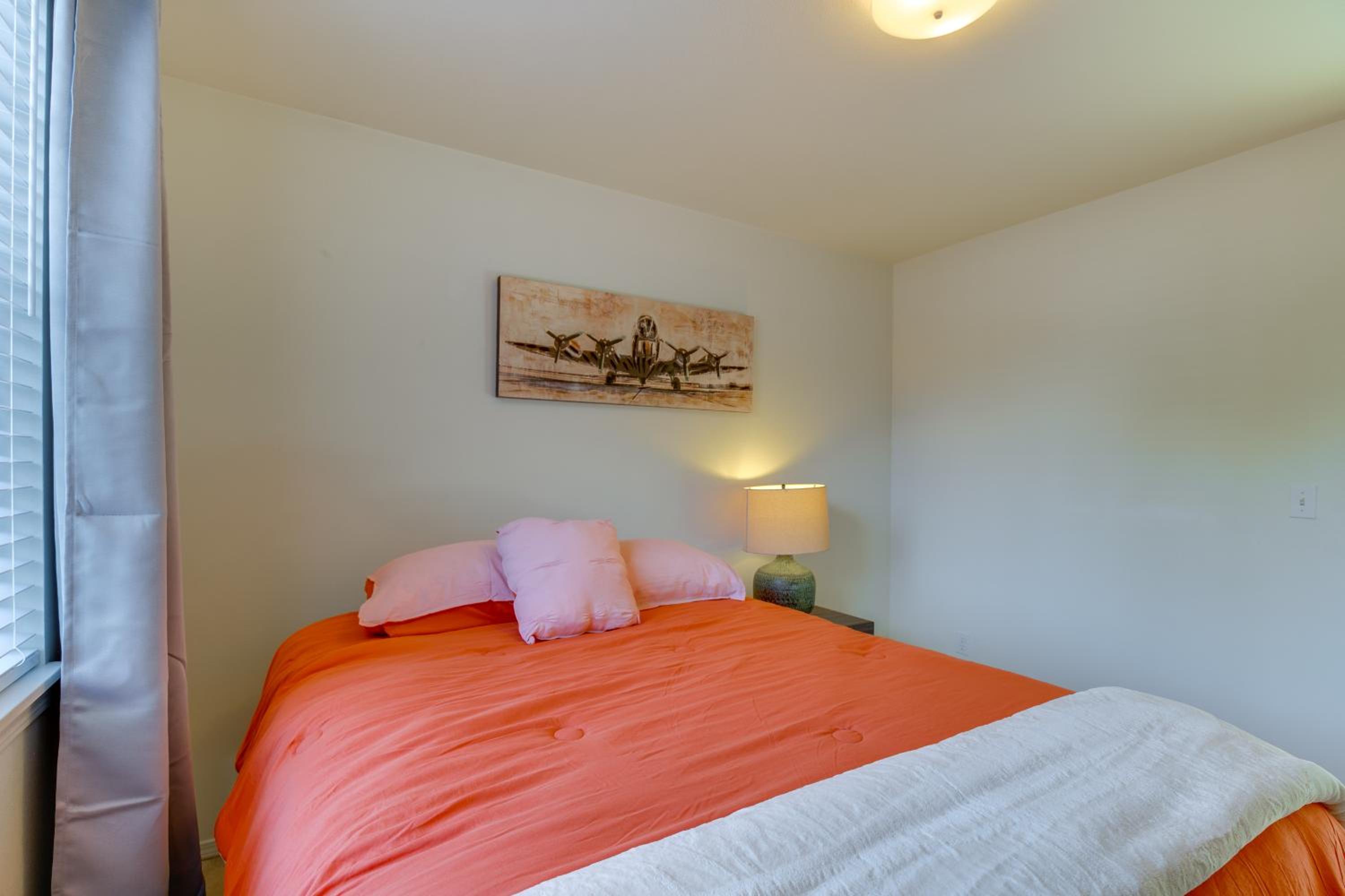 Spacious Home Less Than 2 Mi to Historic Downtown Sumner